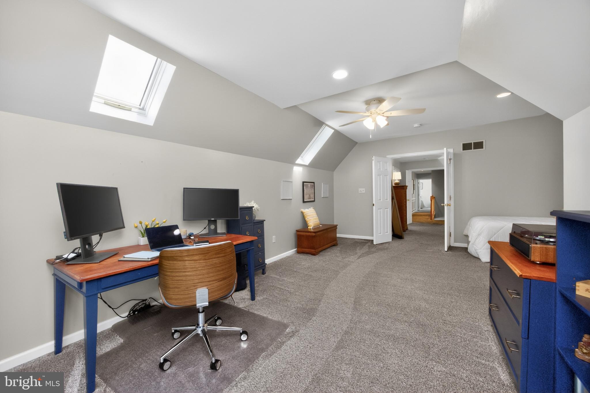 ASHLAND WOODS - Residential