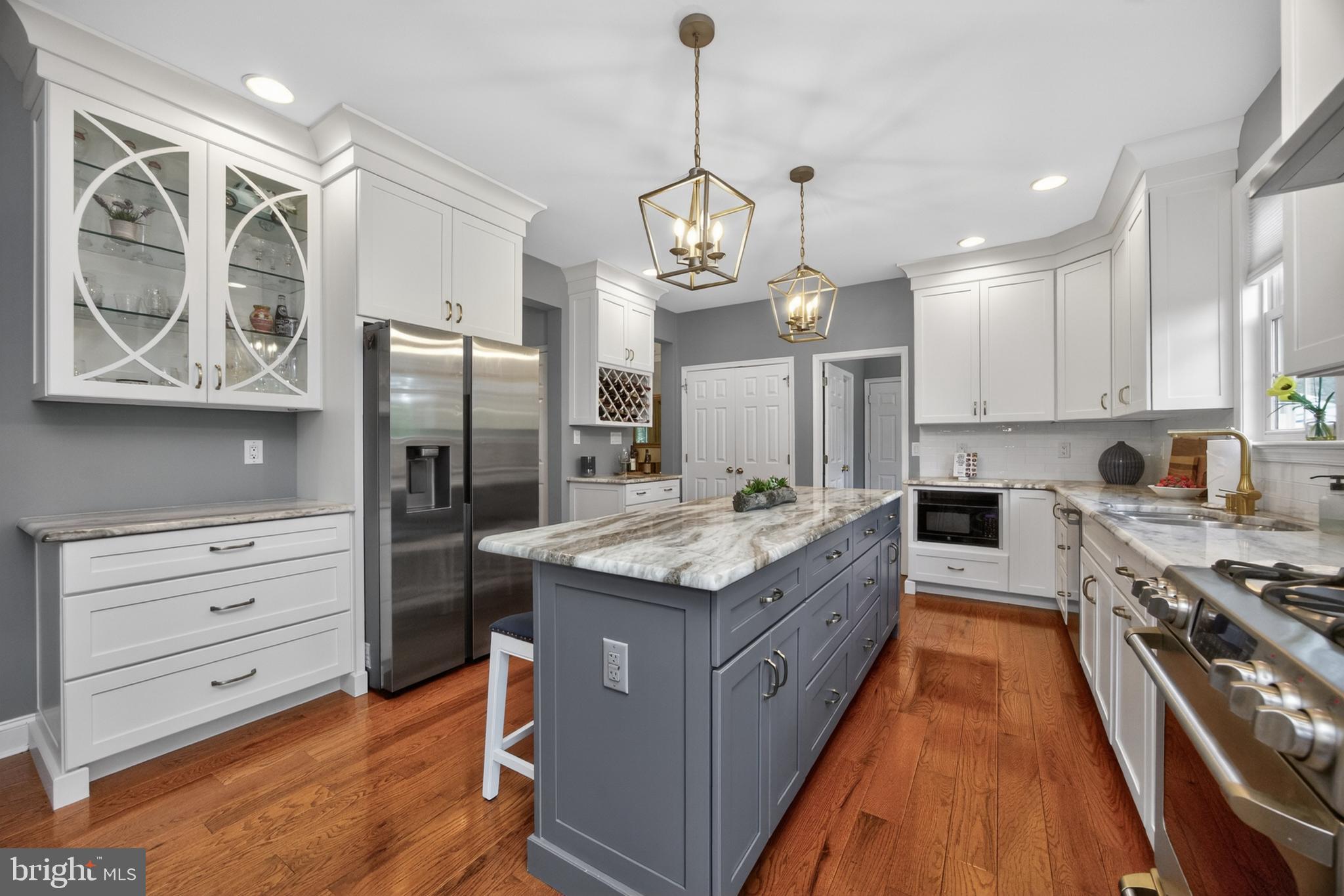 ASHLAND WOODS - Residential