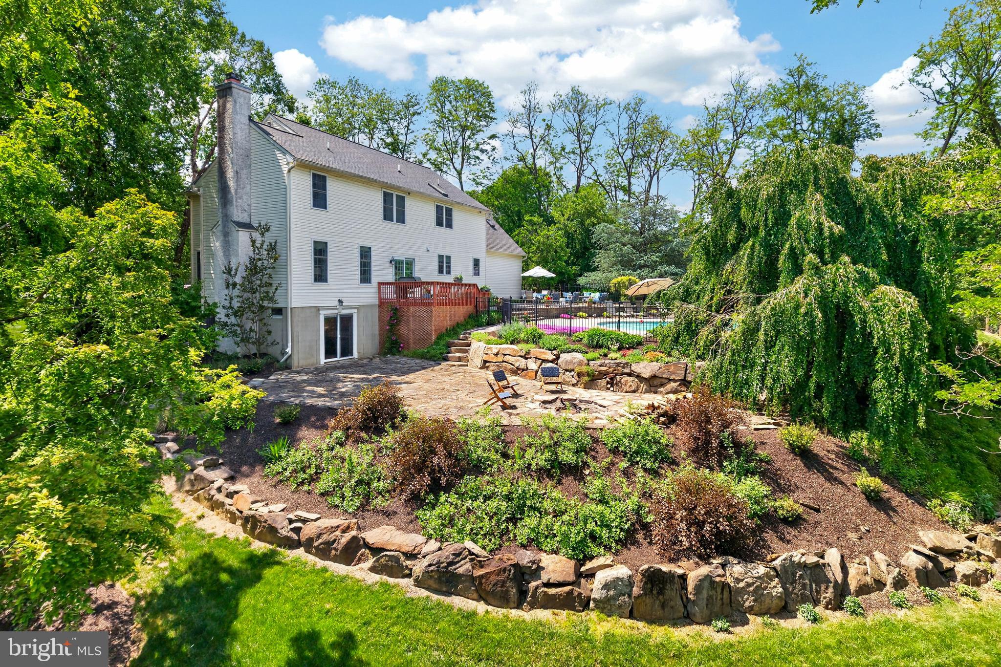 ASHLAND WOODS - Residential