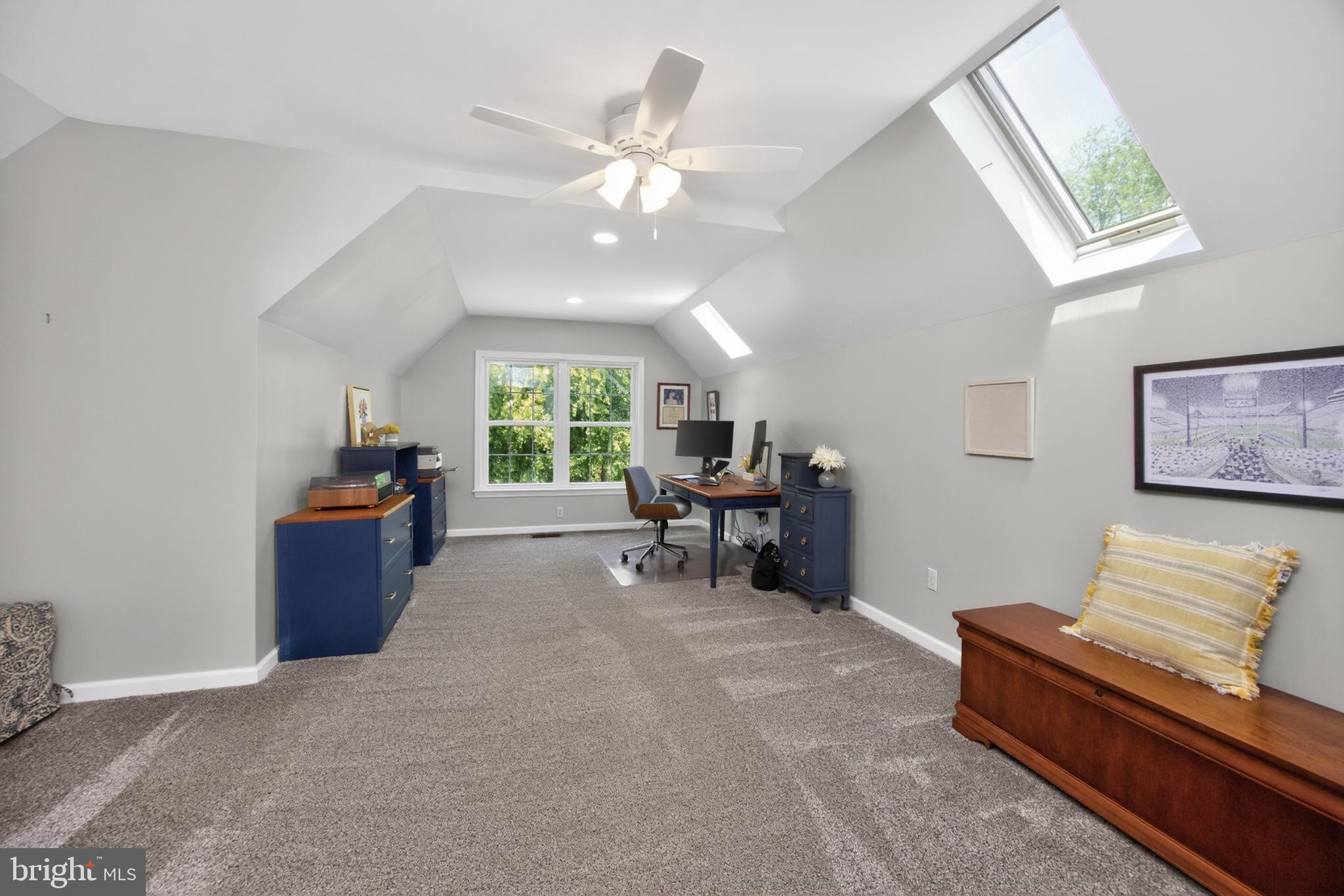 ASHLAND WOODS - Residential