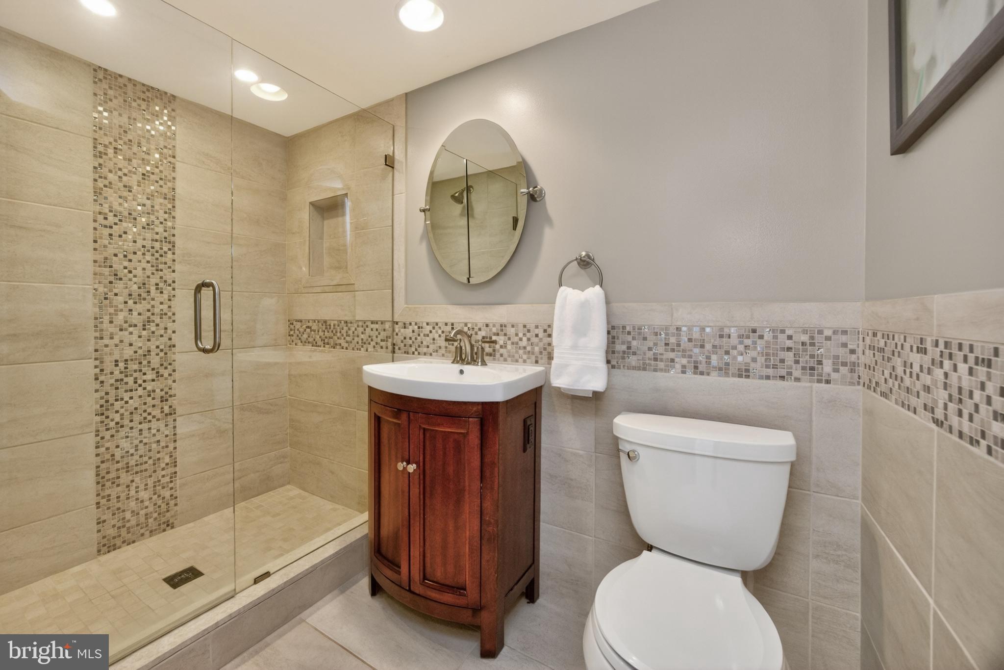 ASHLAND WOODS - Residential
