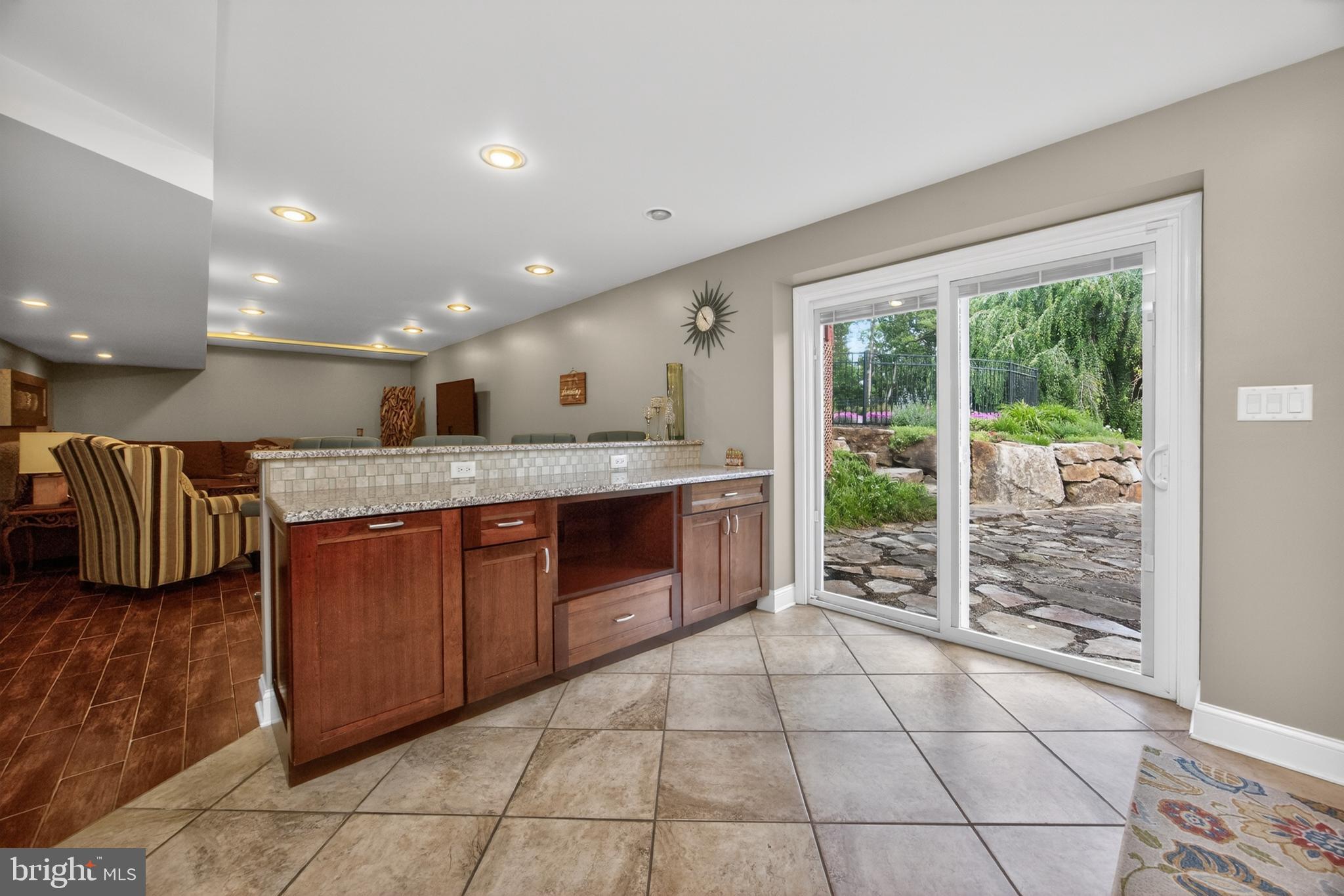 ASHLAND WOODS - Residential