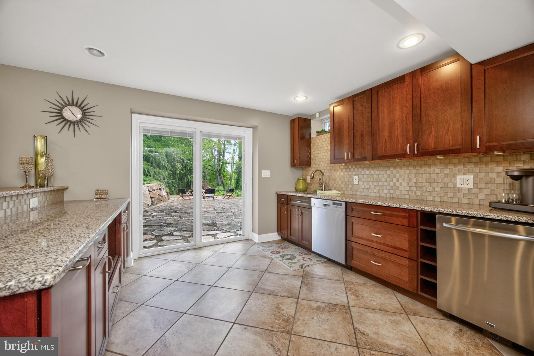 ASHLAND WOODS - Residential