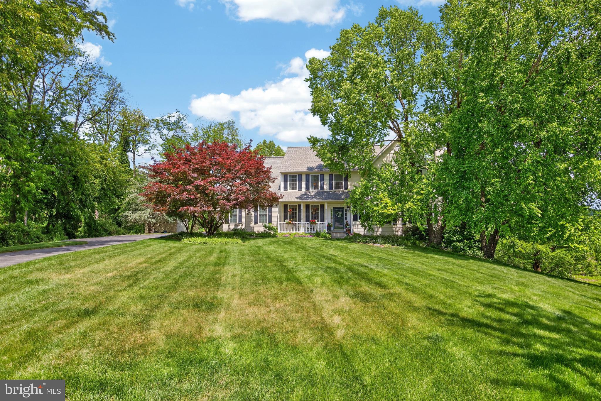 ASHLAND WOODS - Residential