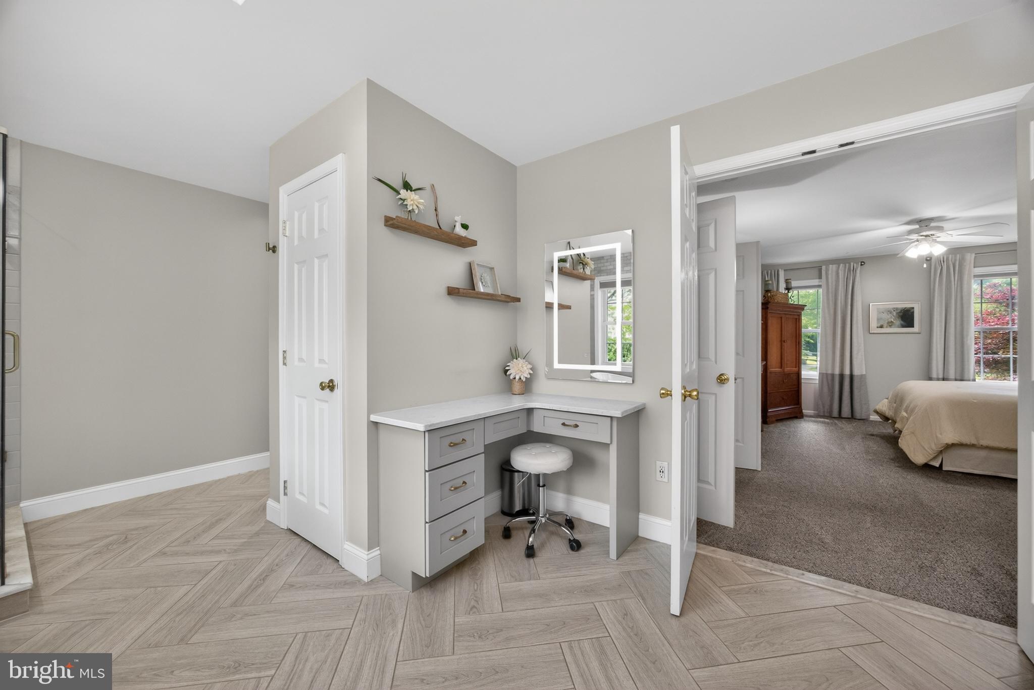 ASHLAND WOODS - Residential