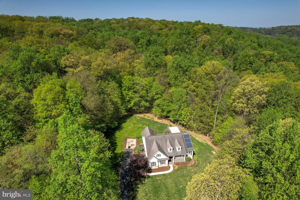 Photo of 70 SNYDER HOLLOW RD, NEW PROVIDENCE, PA 17560 (MLS # PALA2033534)