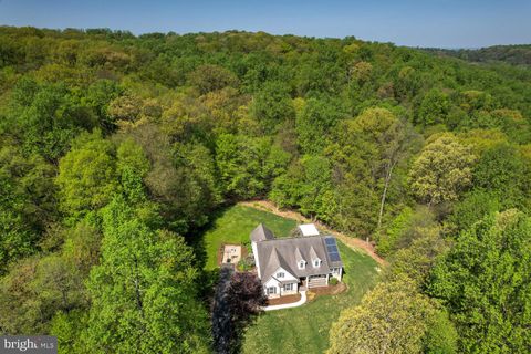 Photo of 70 SNYDER HOLLOW RD, NEW PROVIDENCE, PA 17560 (MLS # PALA2033534)