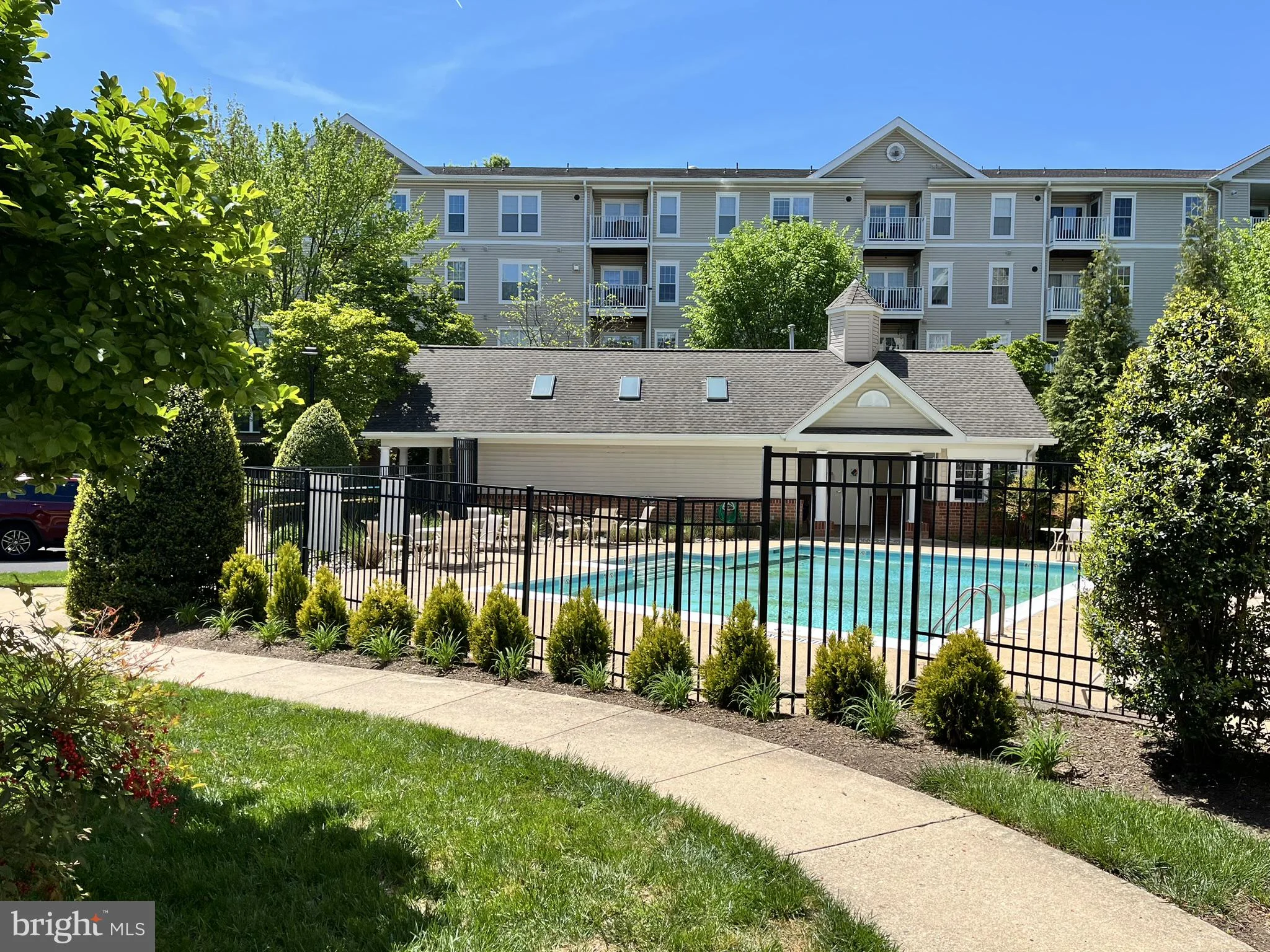 6990 Falls Reach Drive Unit 113, Falls Church, VA, 22043
