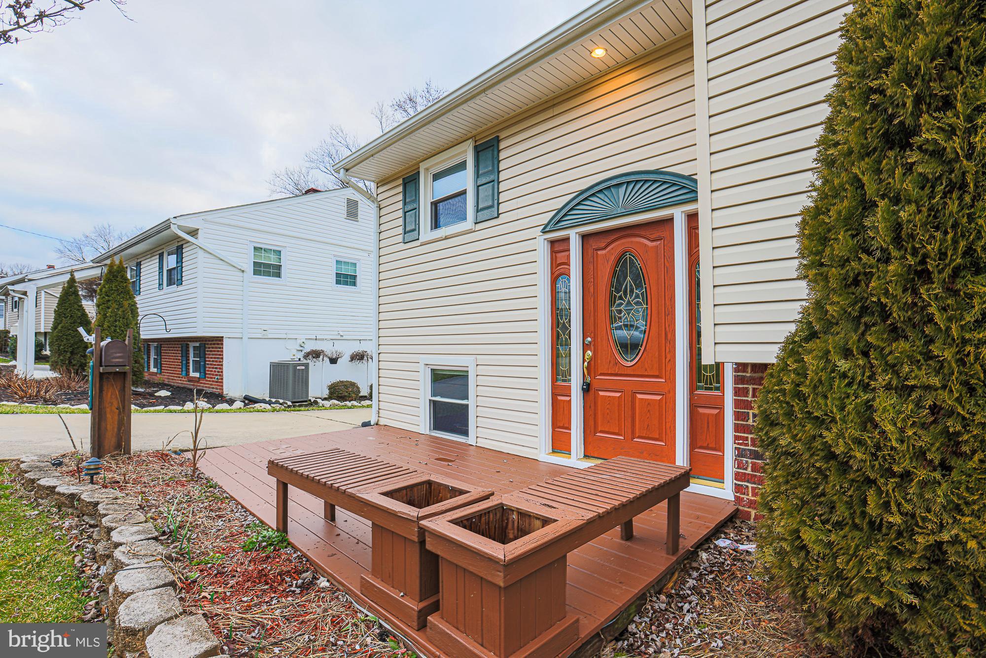 SUBURBIA - Residential