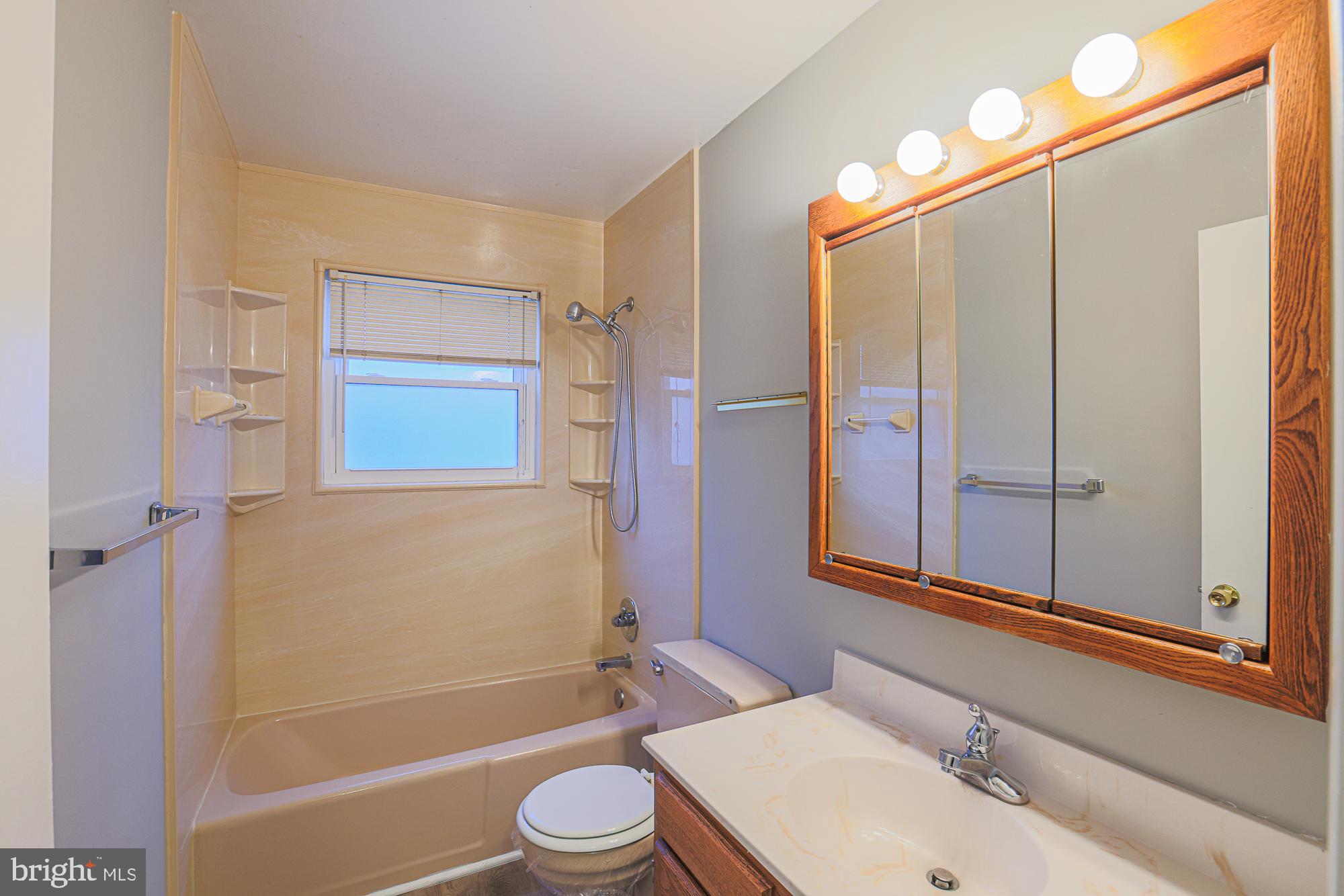 SUBURBIA - Residential