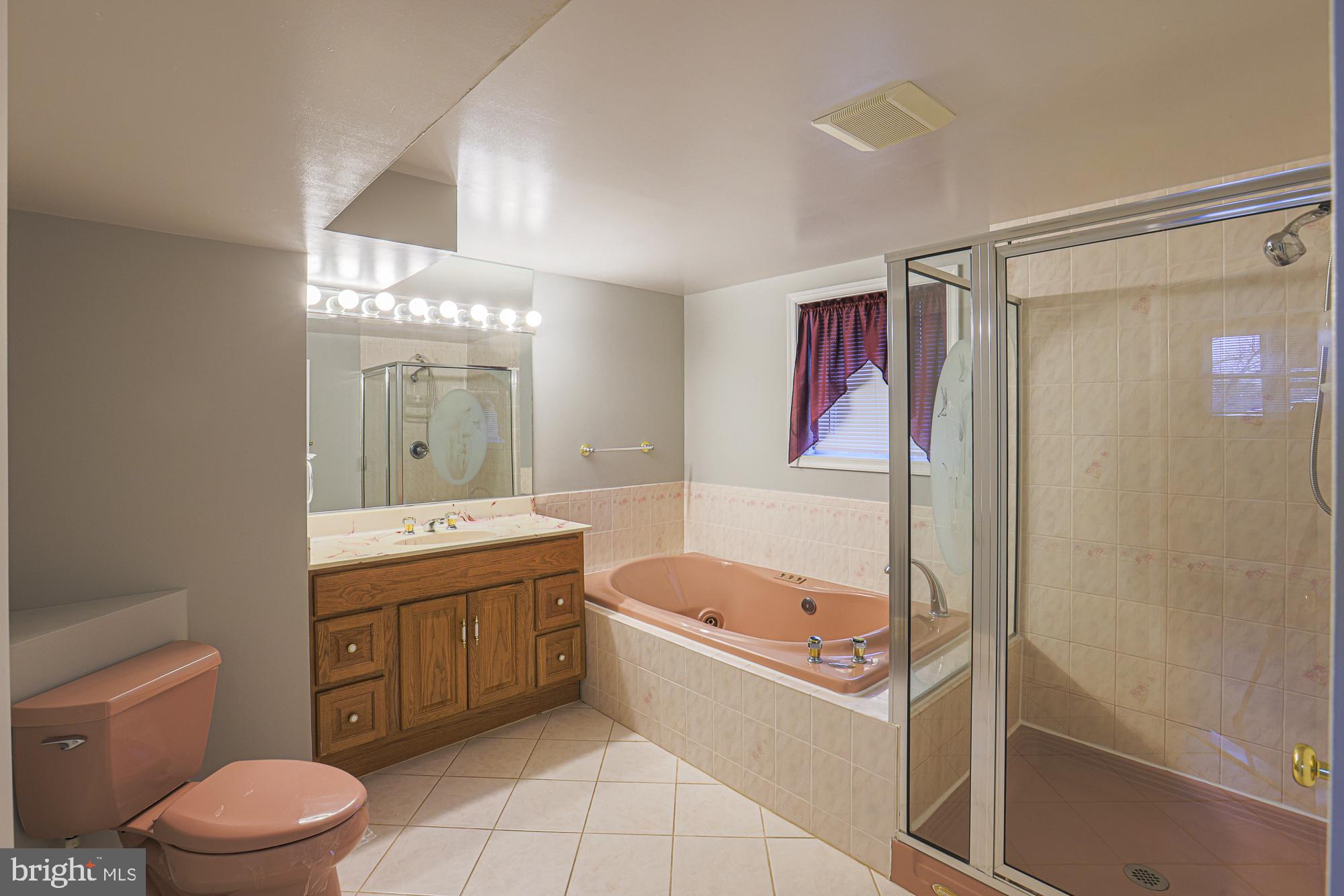 SUBURBIA - Residential