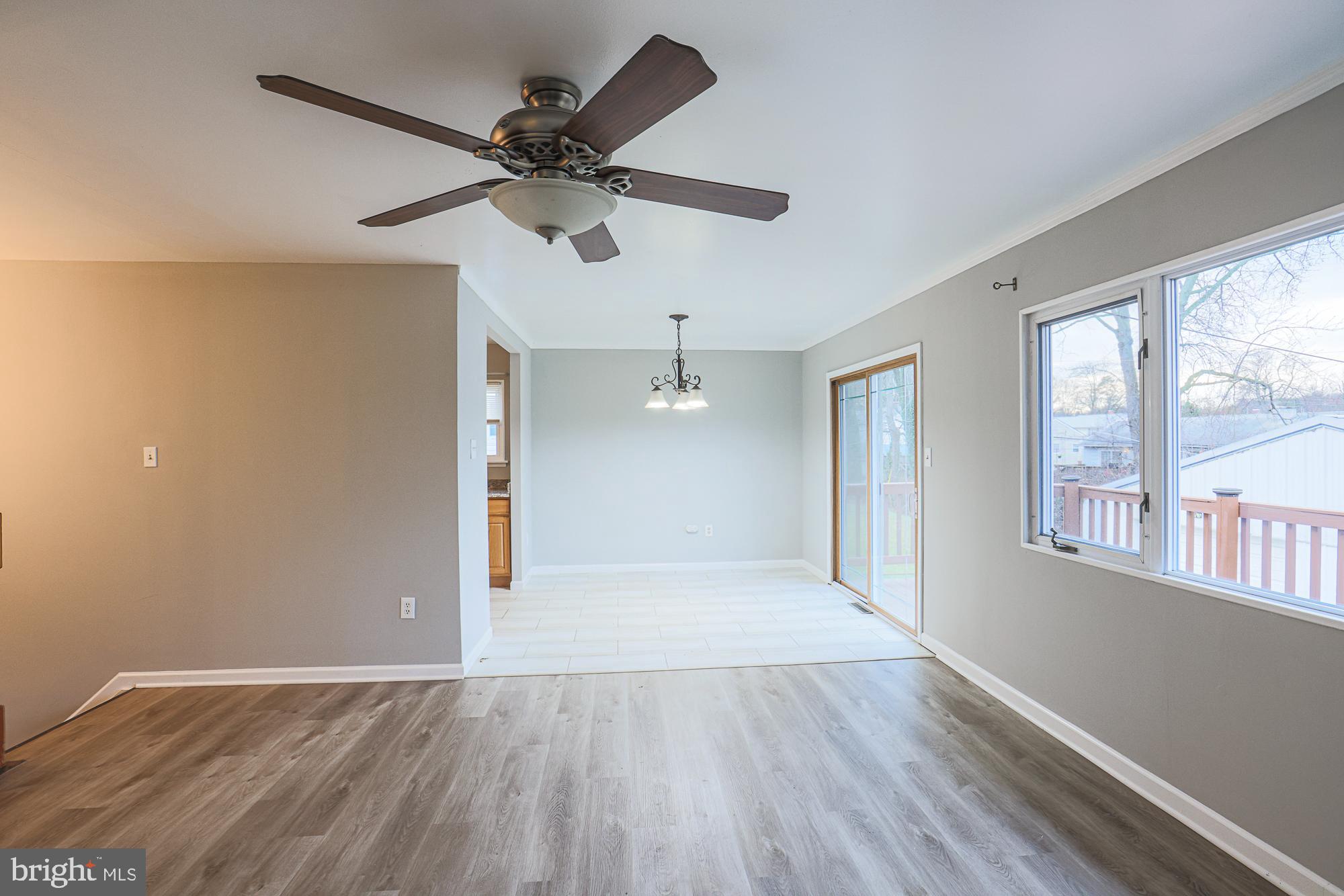 SUBURBIA - Residential