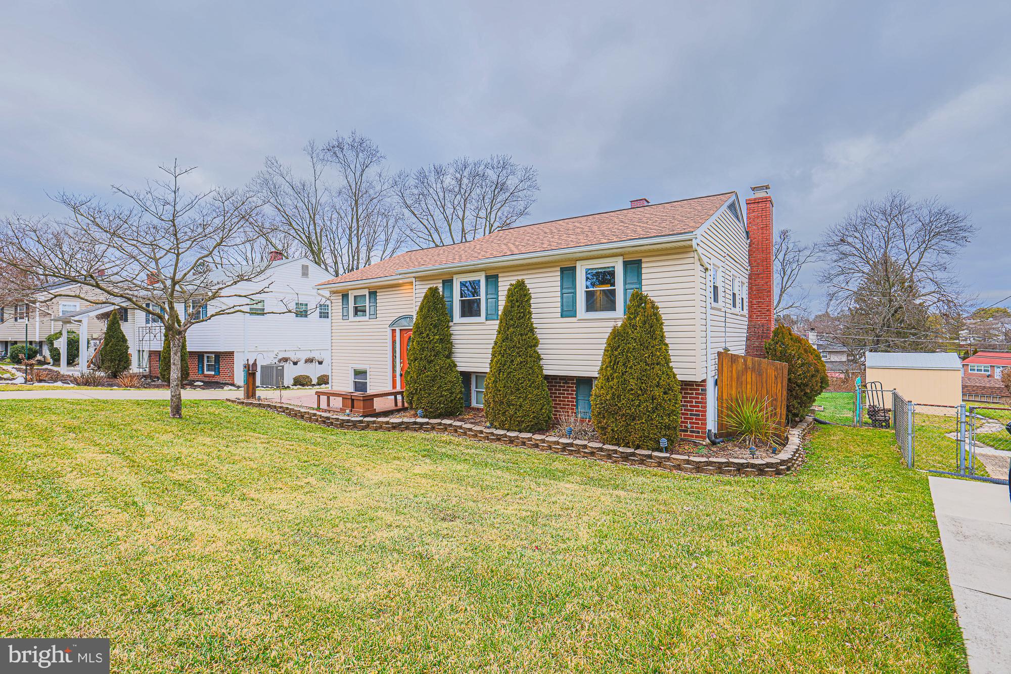 SUBURBIA - Residential