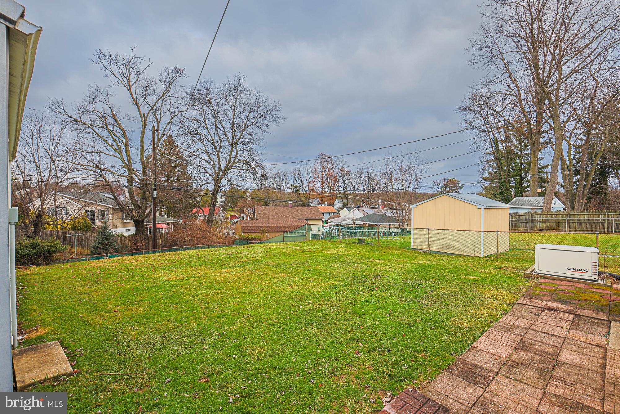 SUBURBIA - Residential