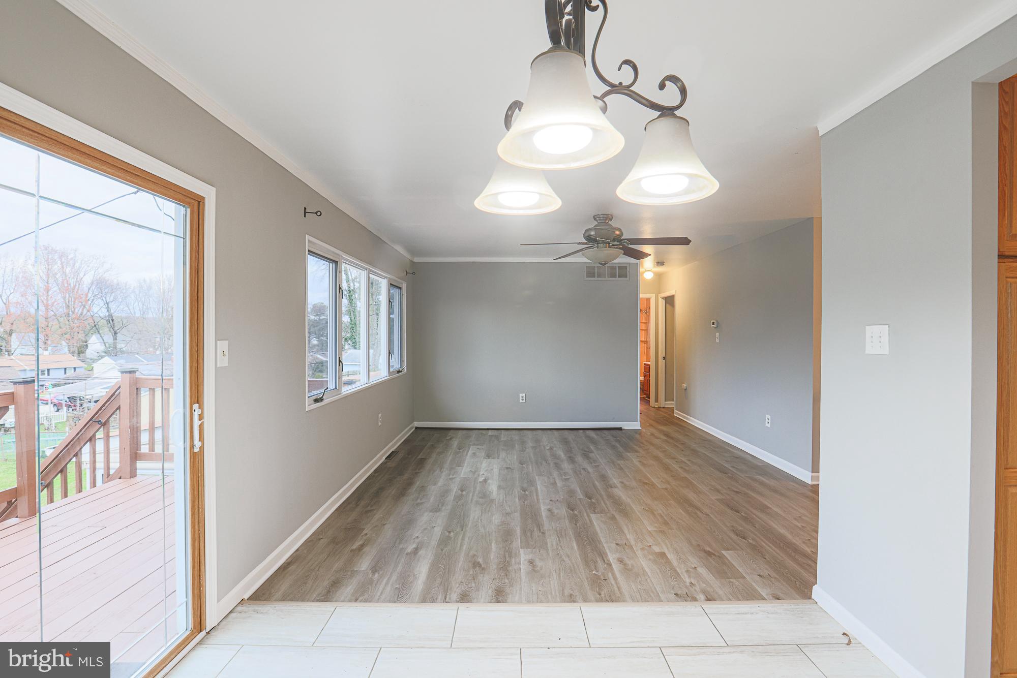 SUBURBIA - Residential