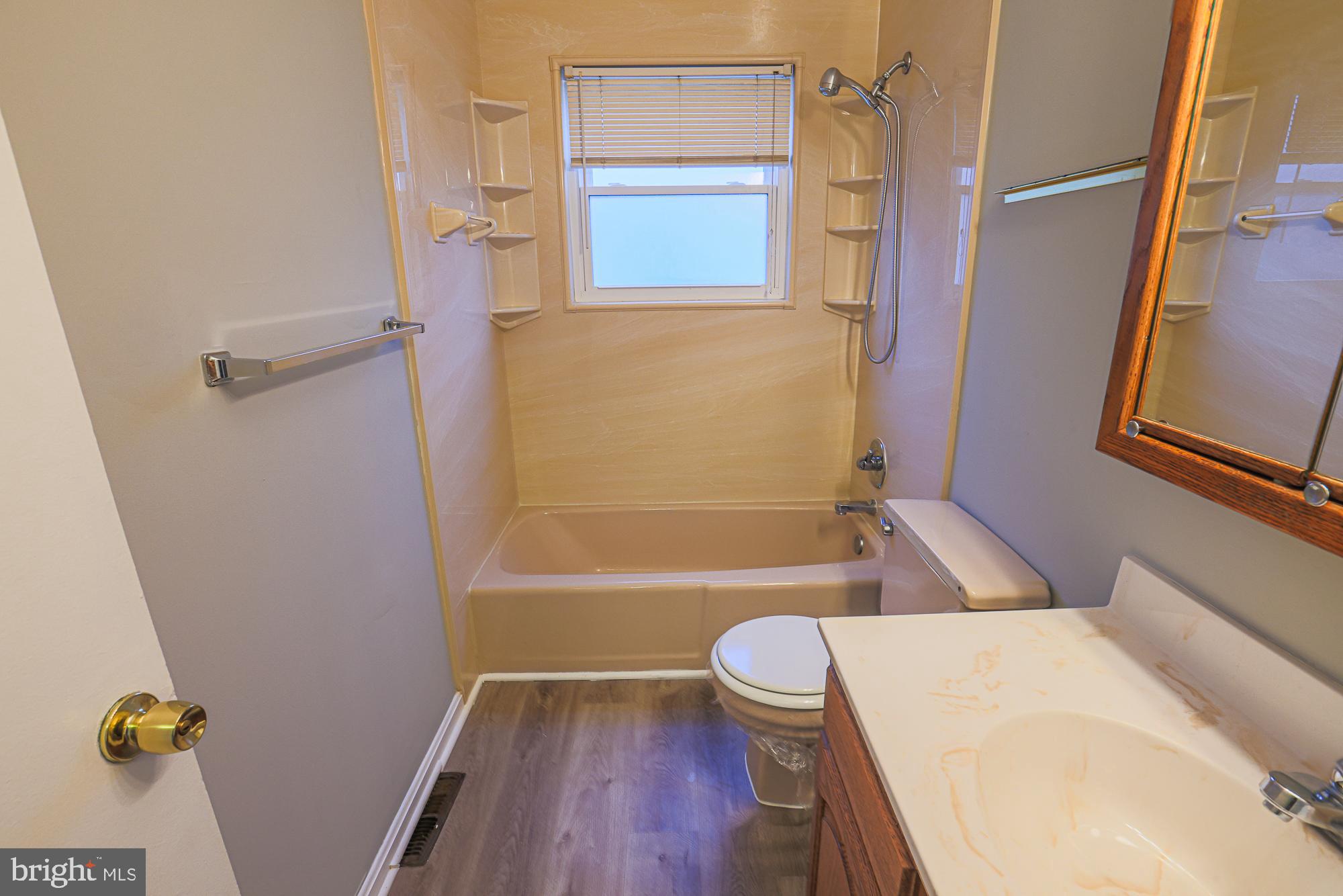 SUBURBIA - Residential