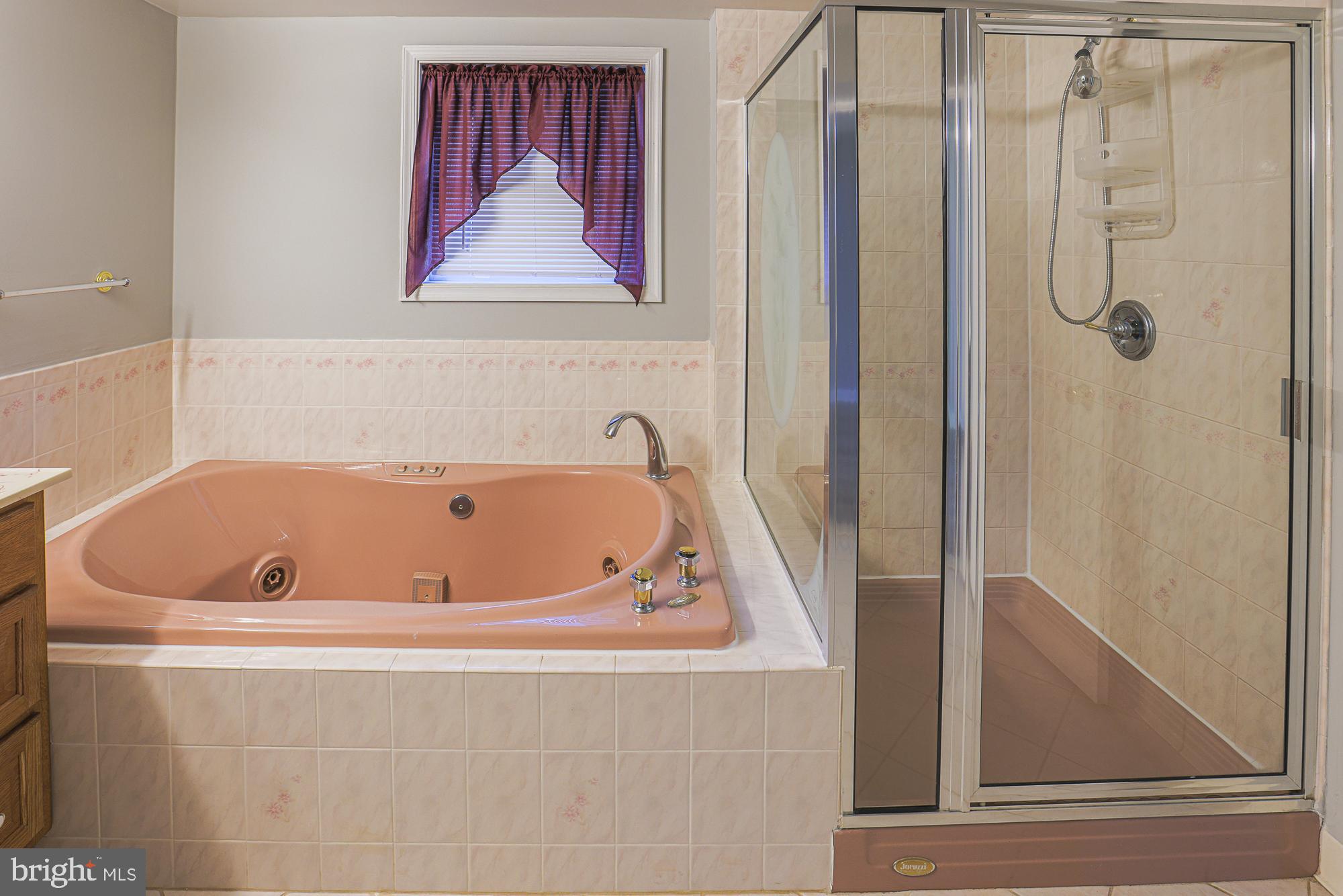 SUBURBIA - Residential