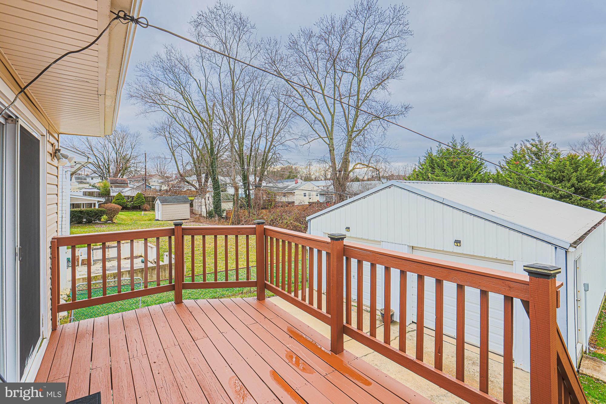 SUBURBIA - Residential