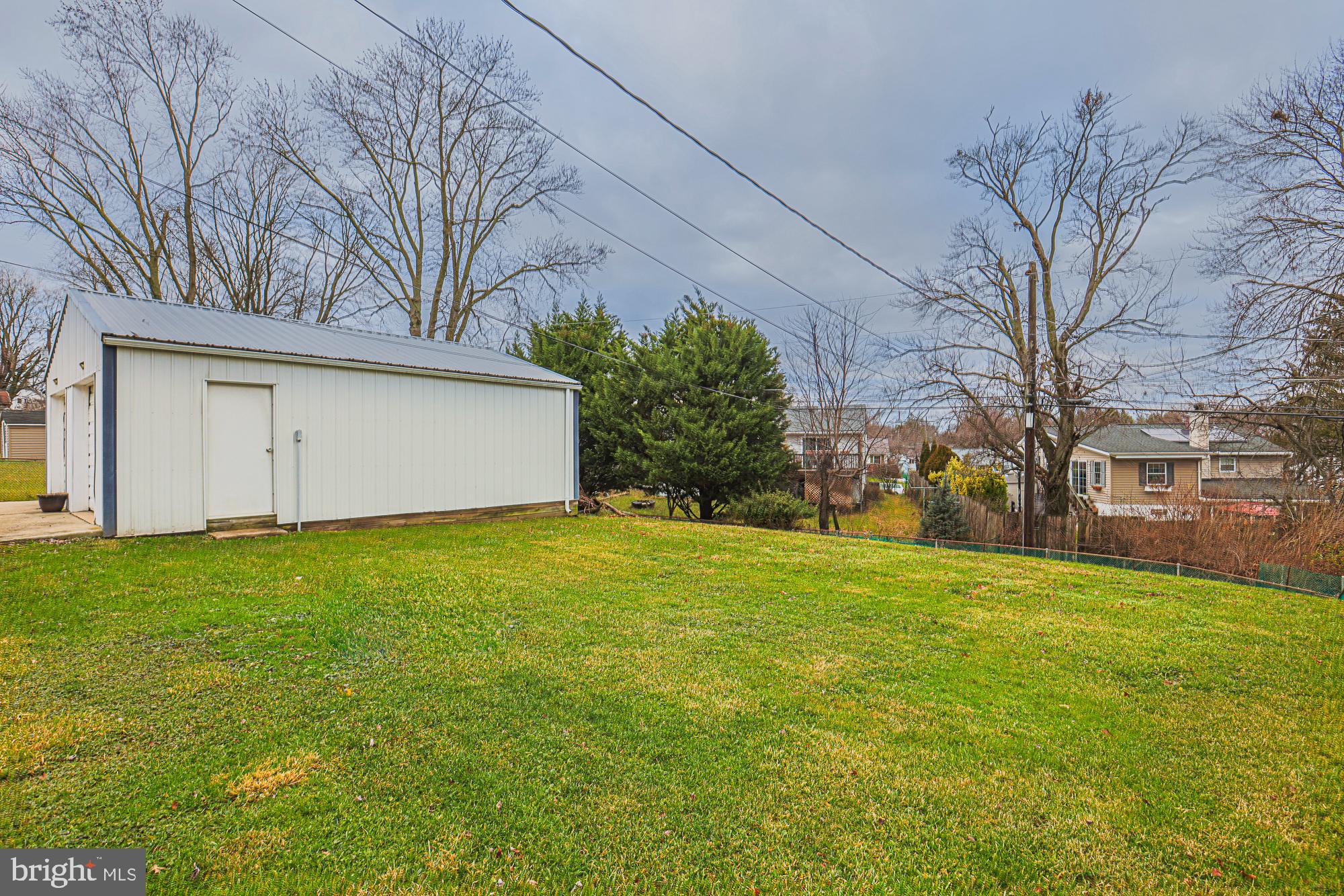 SUBURBIA - Residential