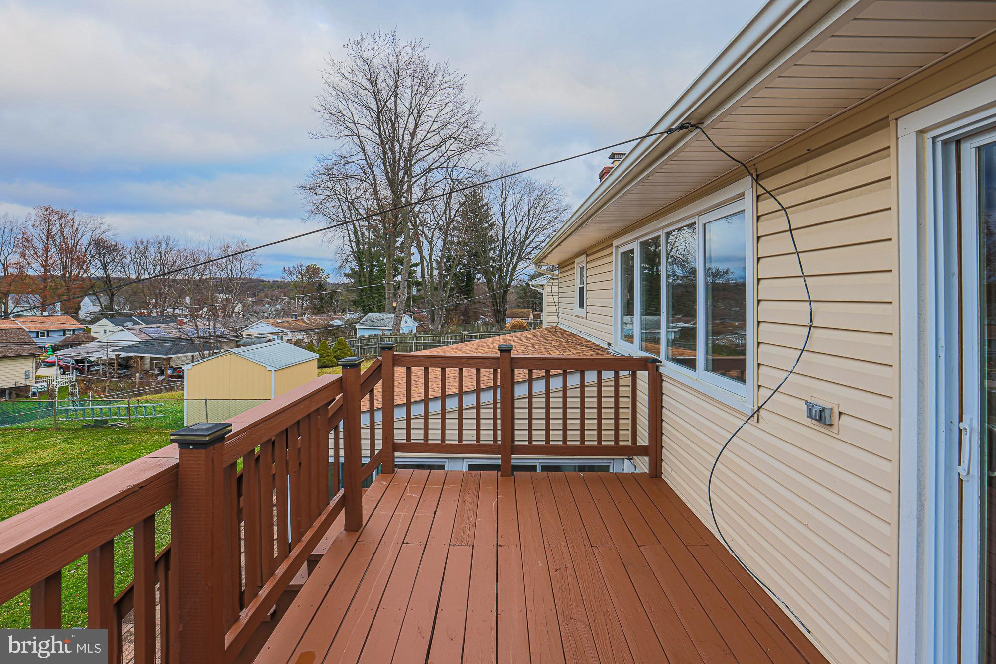 SUBURBIA - Residential