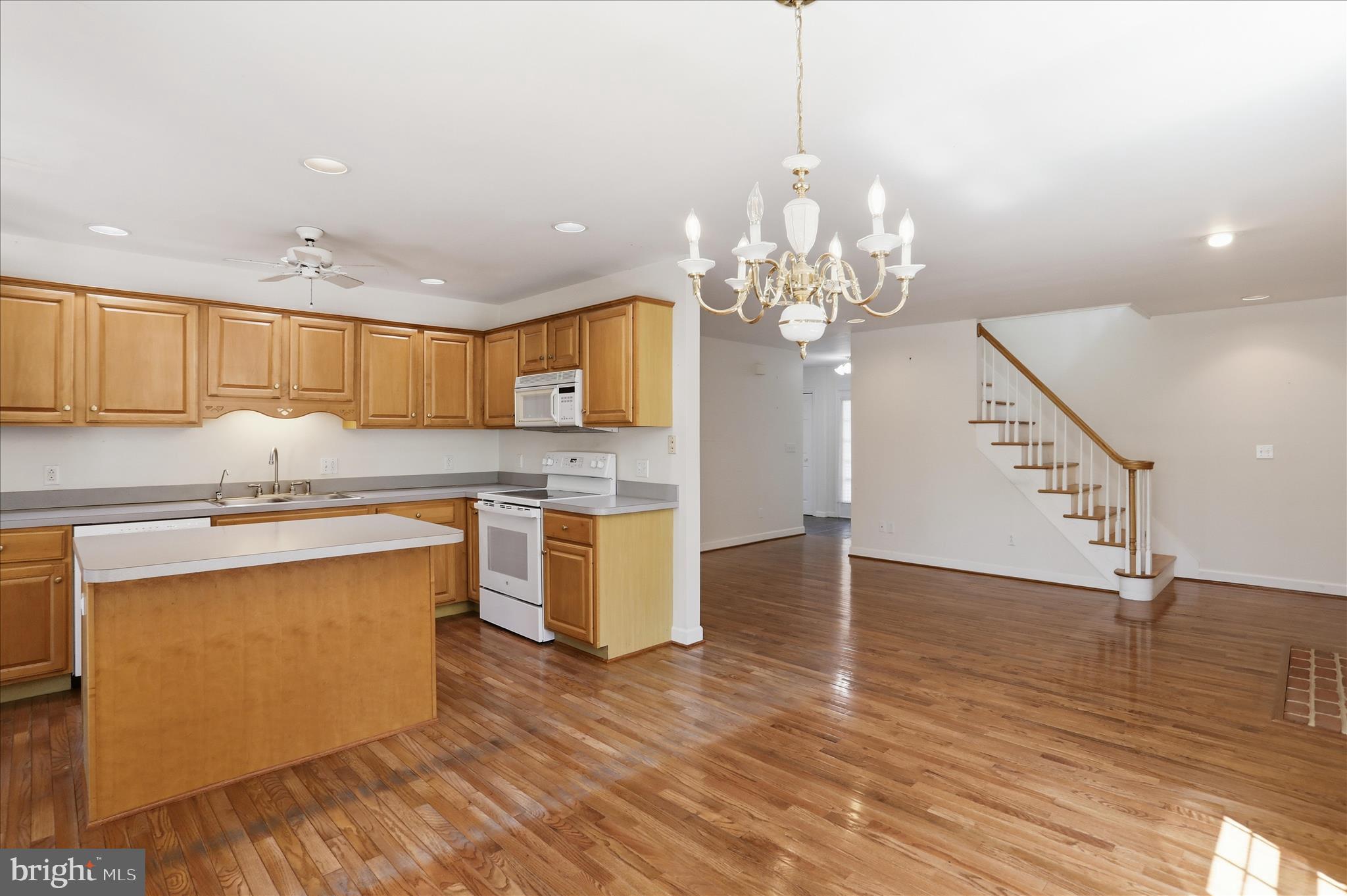 MONTGOMERY TWP - Residential