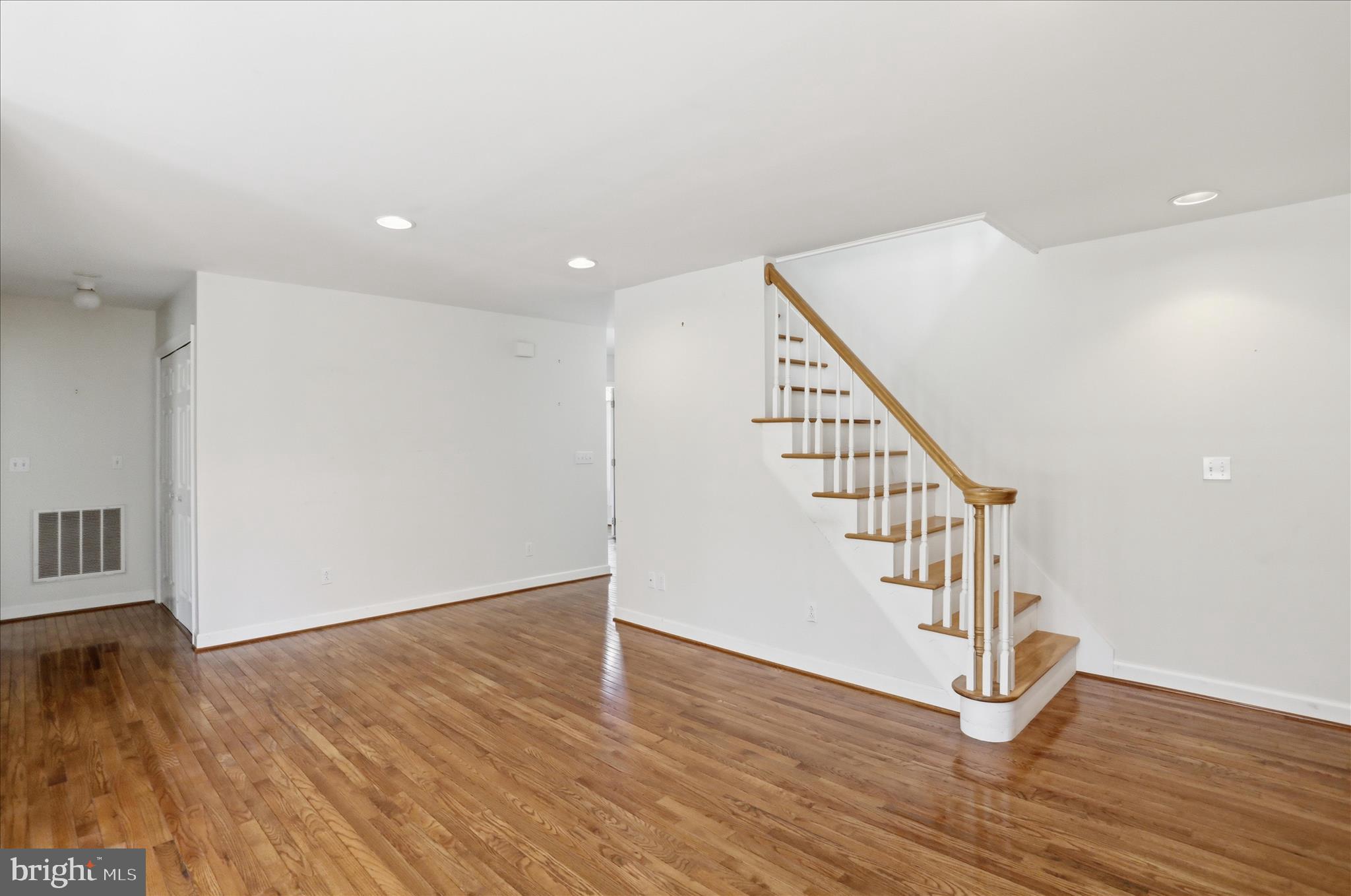 MONTGOMERY TWP - Residential