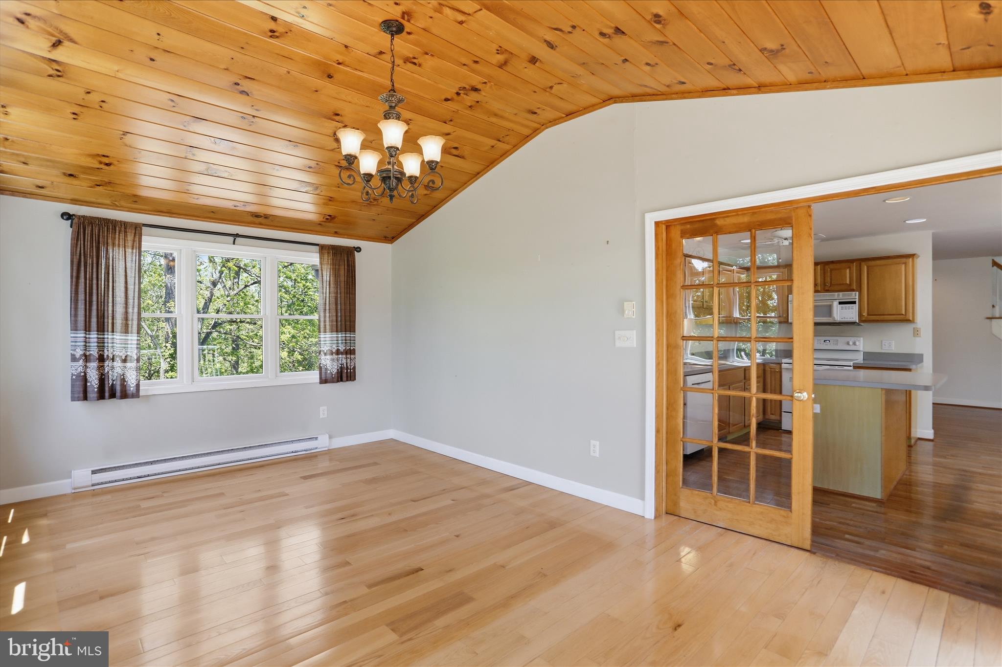 MONTGOMERY TWP - Residential
