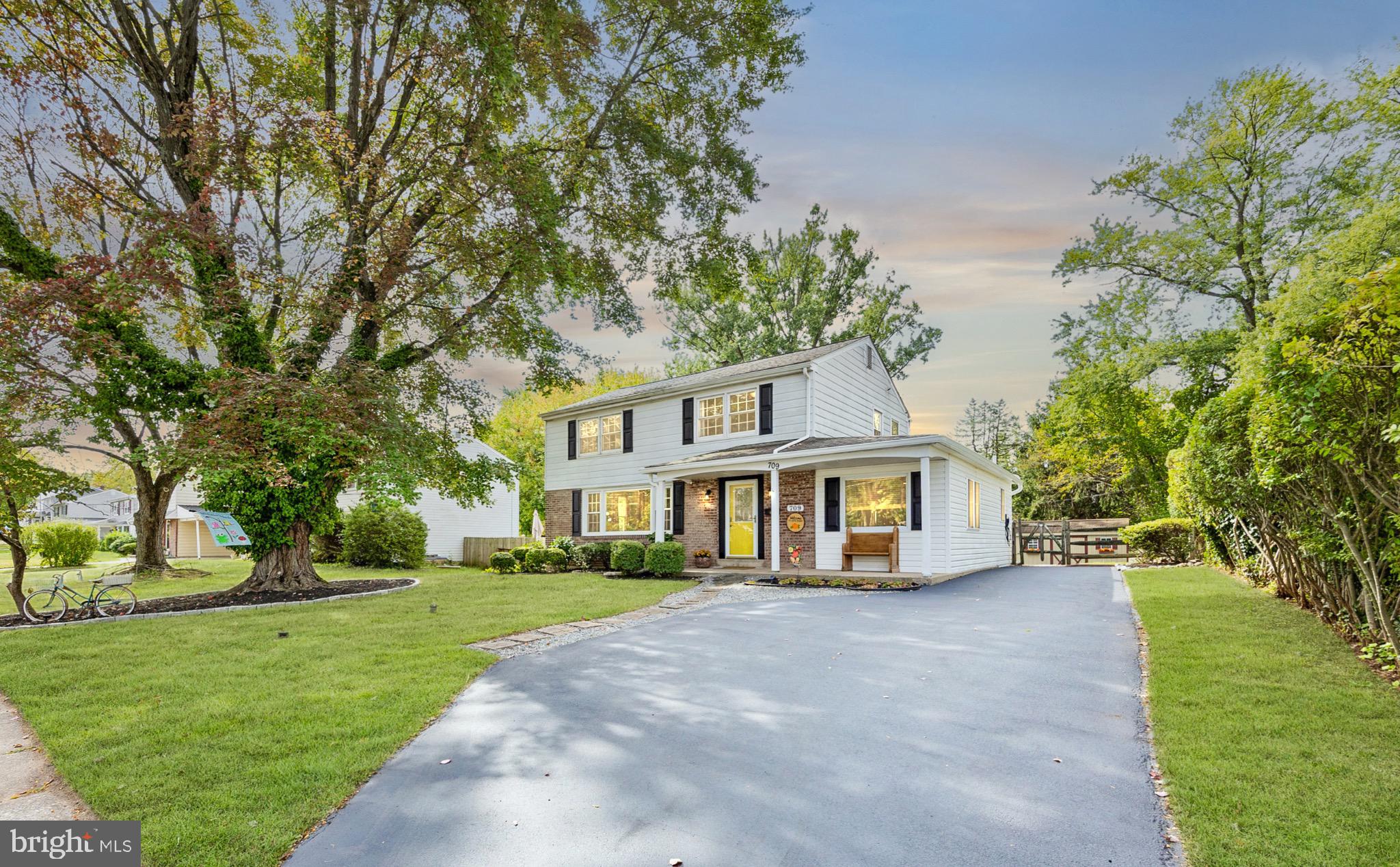 709 N HENDERSON ROAD