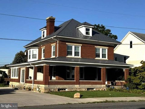 Homes For Sale - 422 S Main St<br/> LEWISTOWN, PA 17044