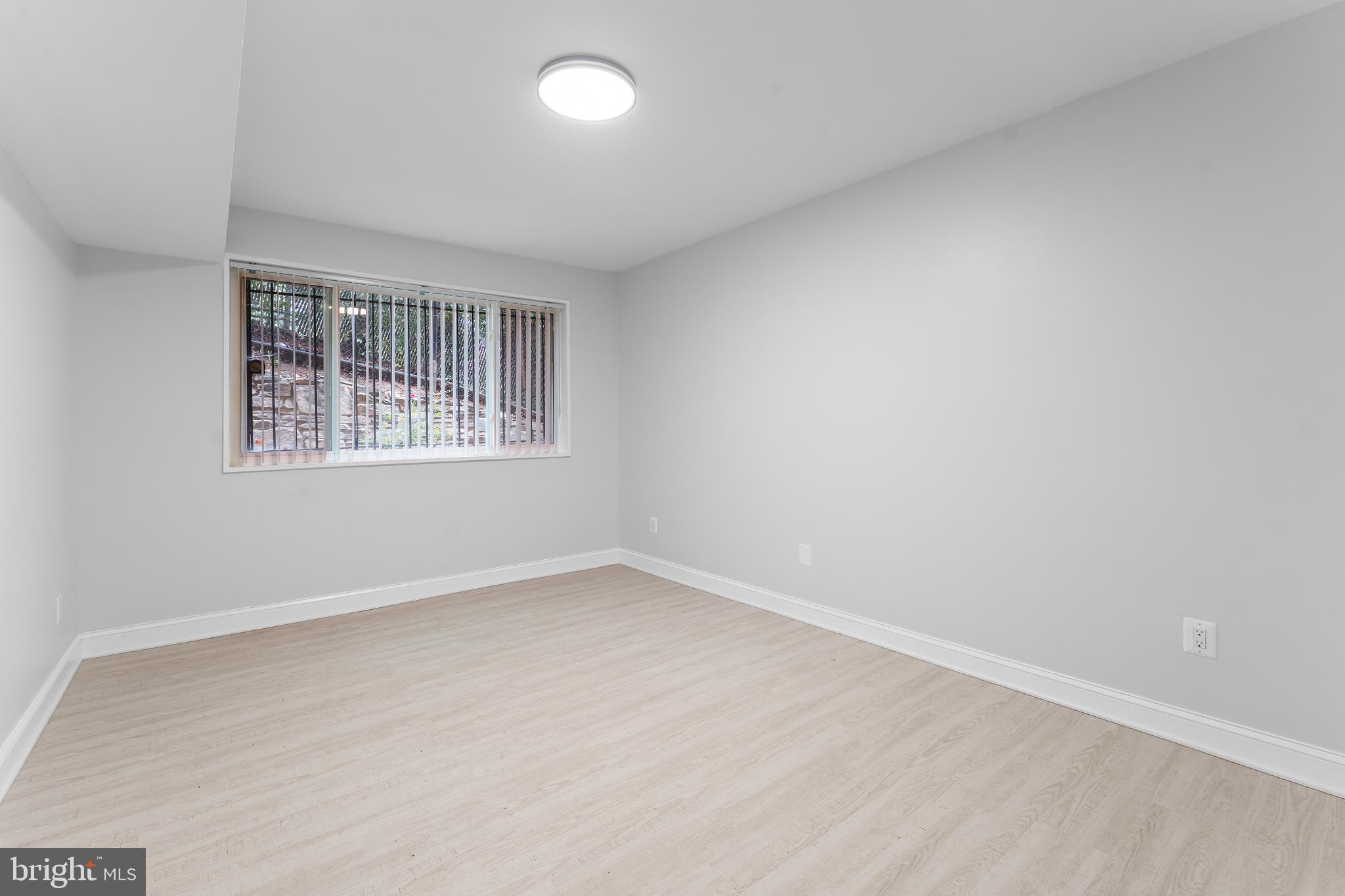 DEANWOOD - Residential