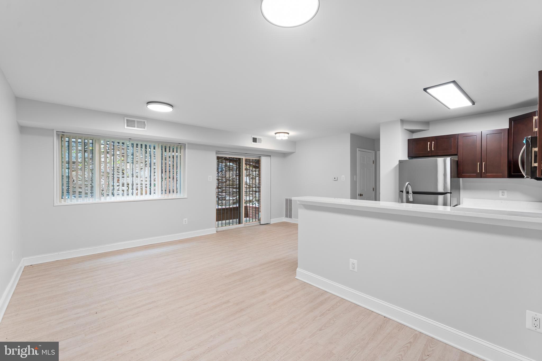 4272 EAST CAPITOL STREET E 2