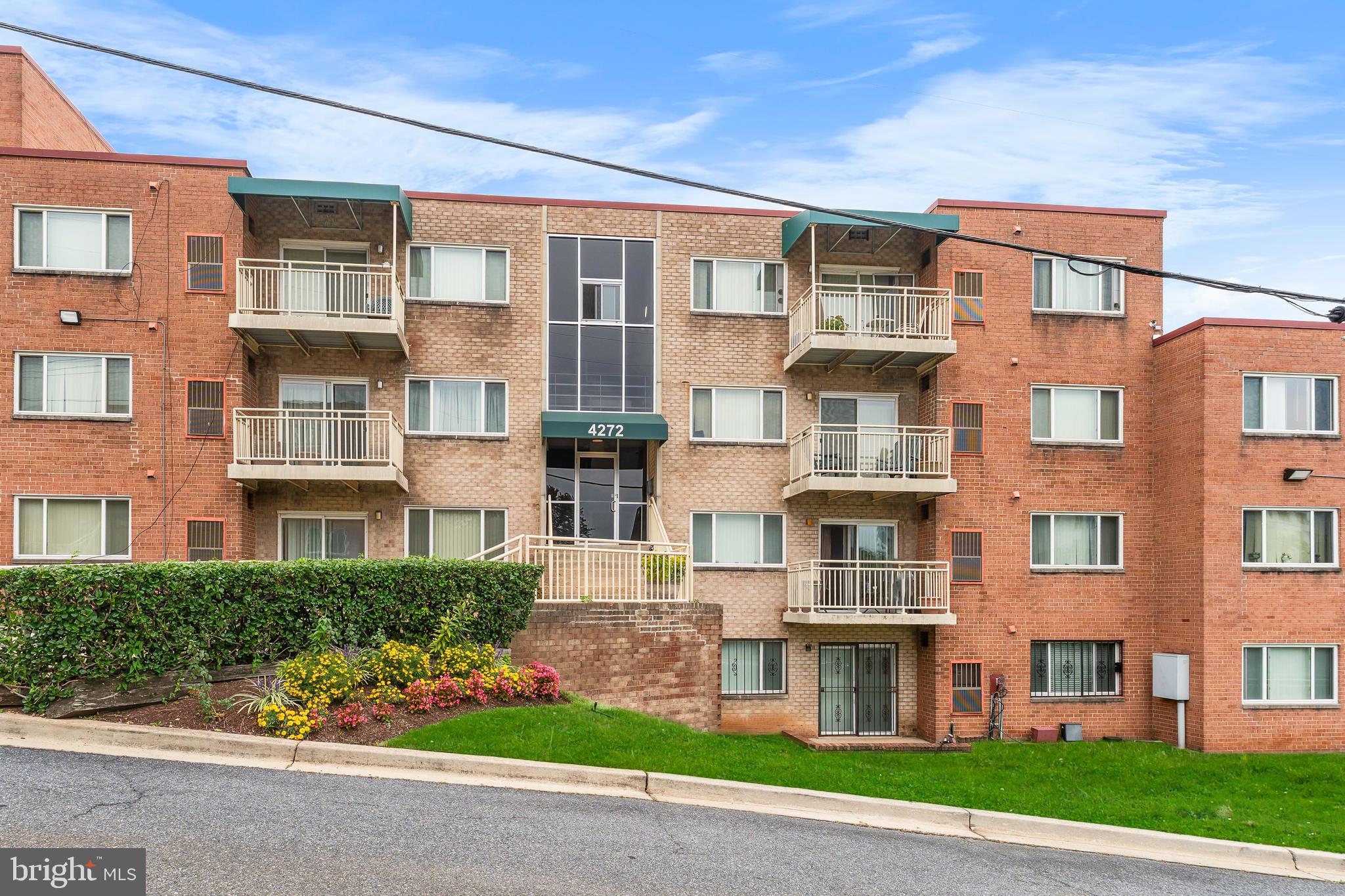 4272 EAST CAPITOL STREET E 2