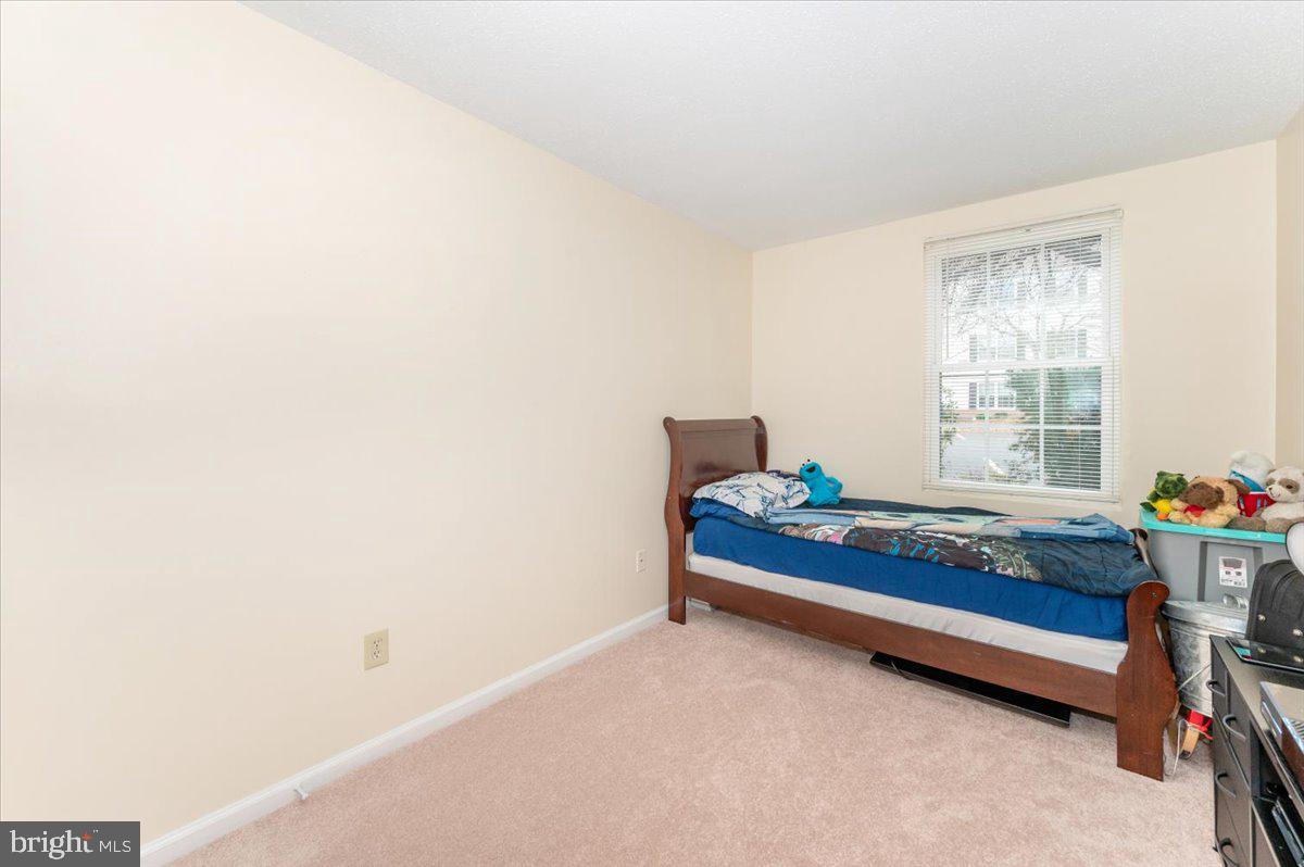 FOX CHAPEL AT TUDOR KNOLLS - Residential