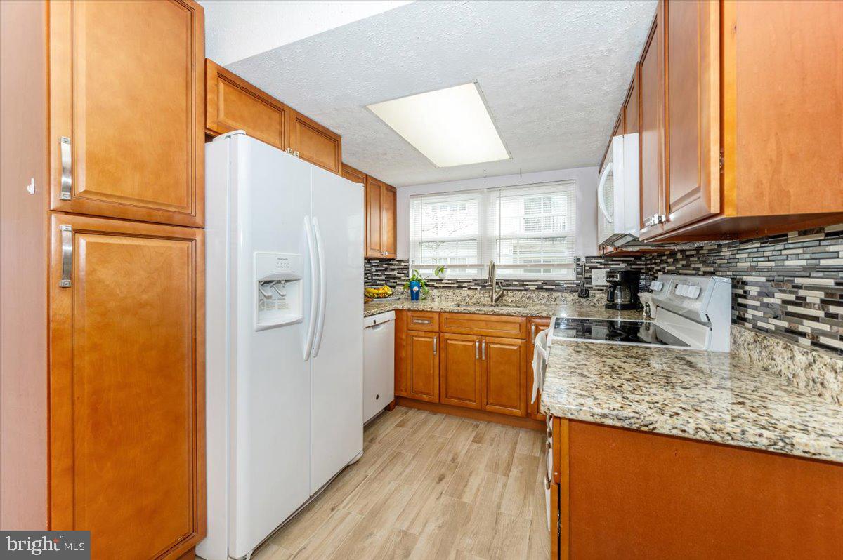 FOX CHAPEL AT TUDOR KNOLLS - Residential