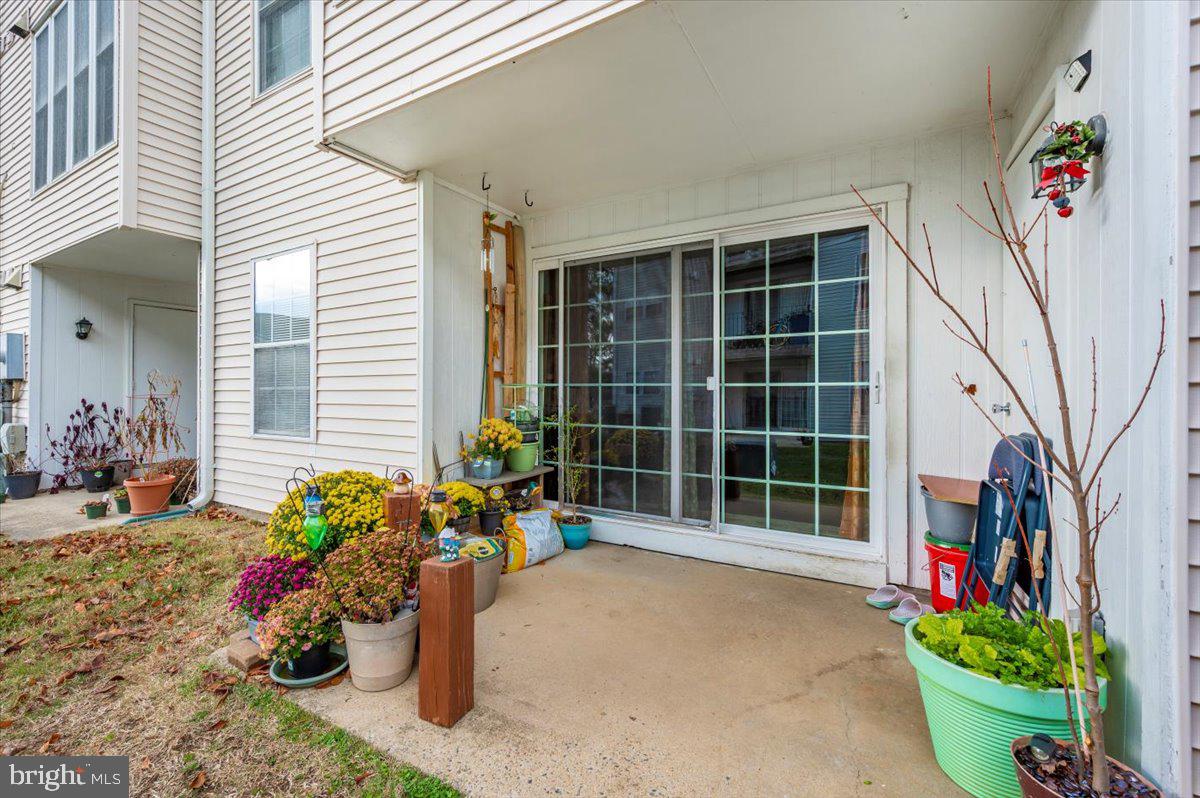 FOX CHAPEL AT TUDOR KNOLLS - Residential