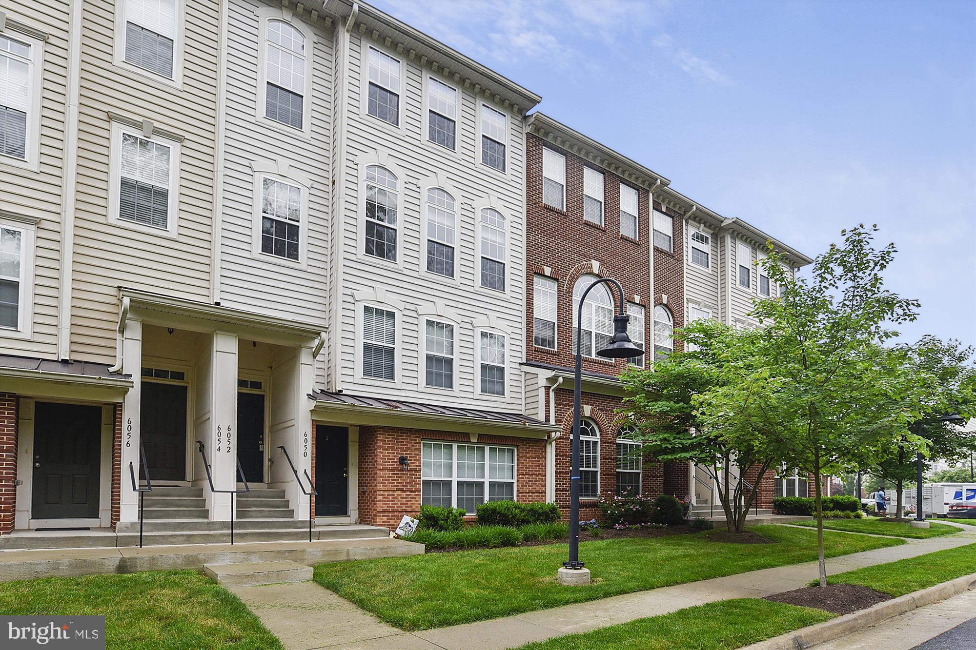 MARKET CENTER CONDOMINIUM - Residential