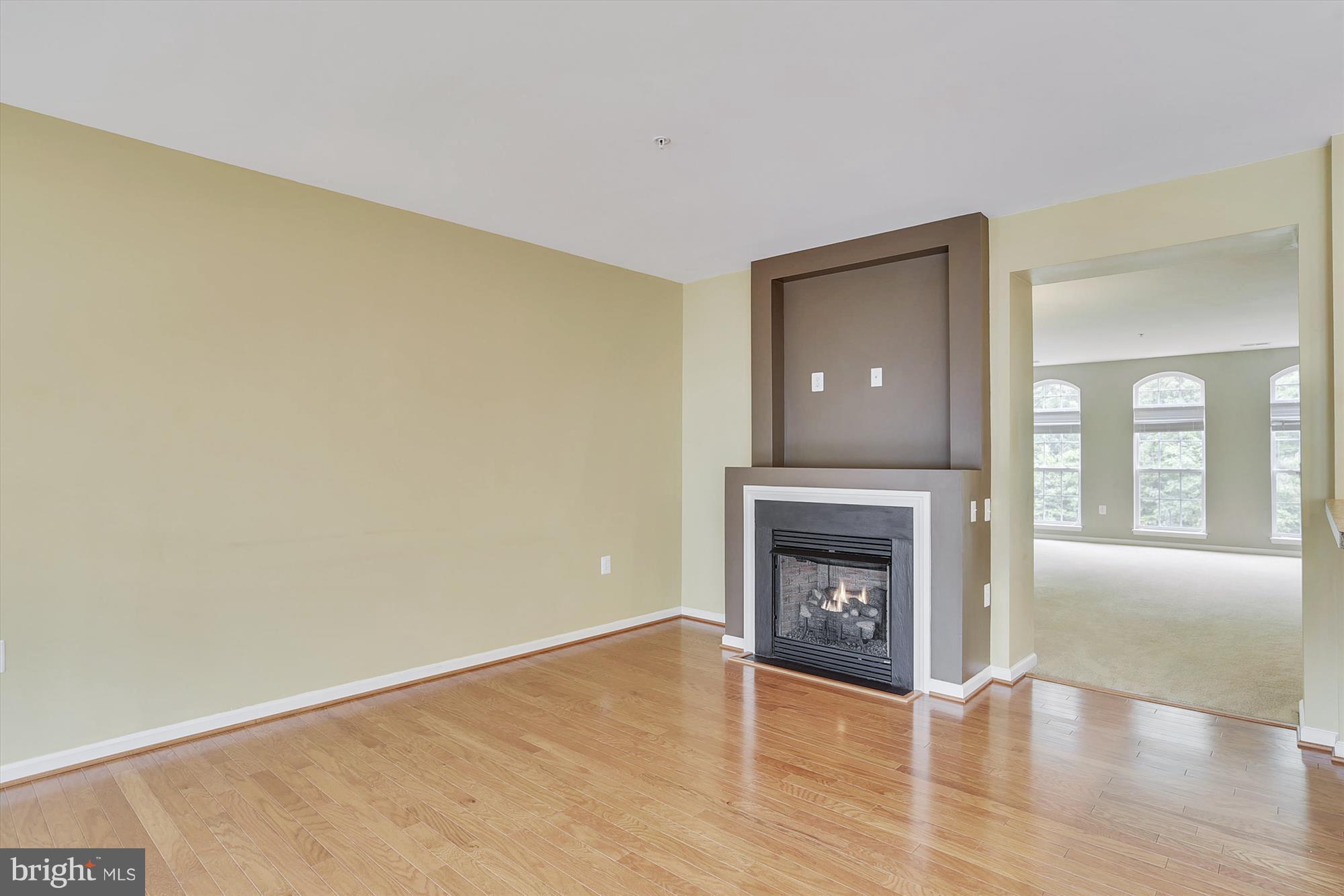 MARKET CENTER CONDOMINIUM - Residential