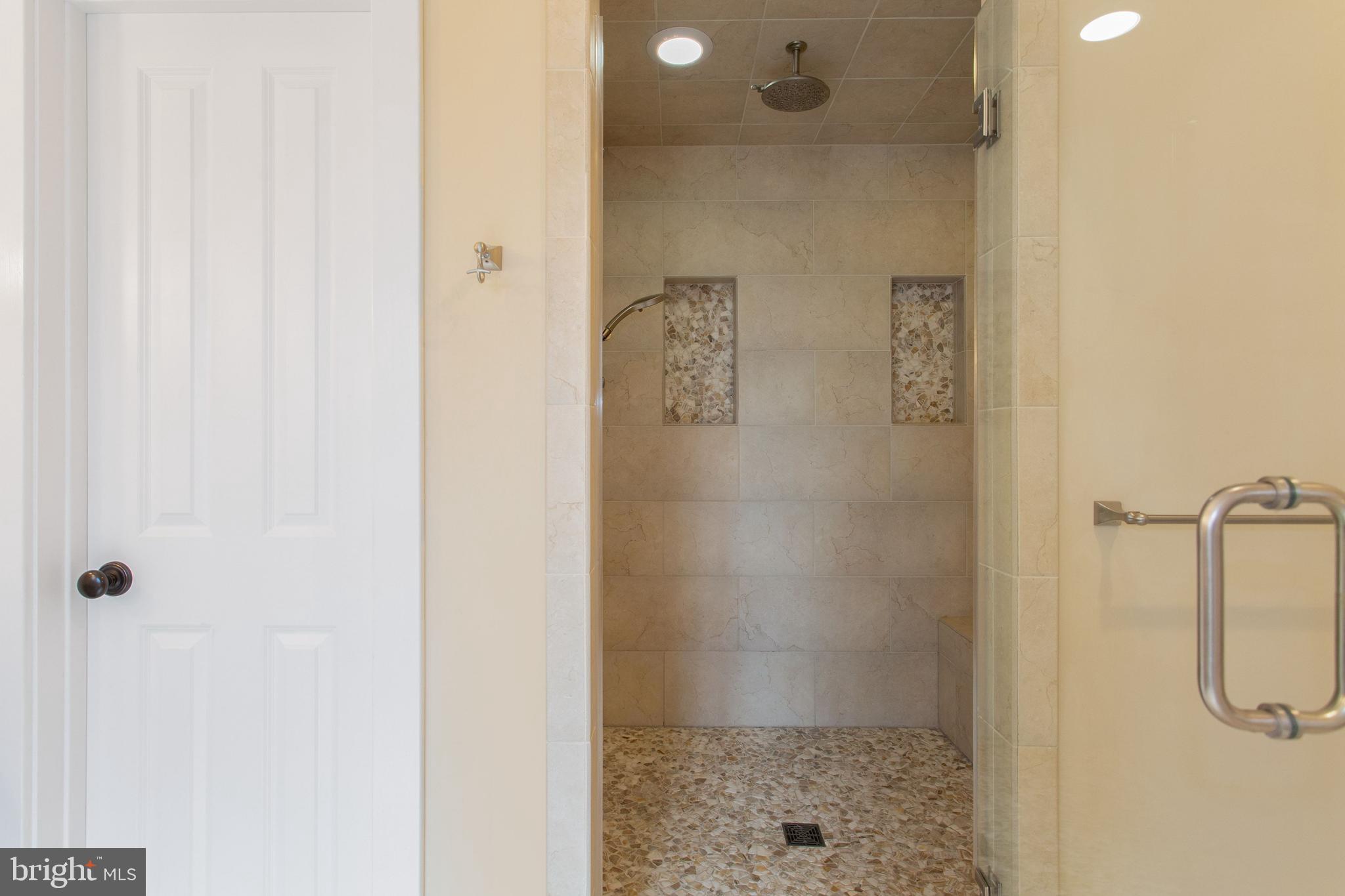 LEEWAY HEIGHTS - Residential