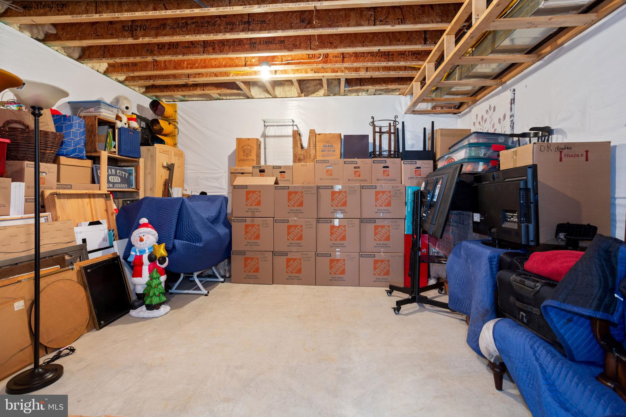 LEEWAY HEIGHTS - Residential