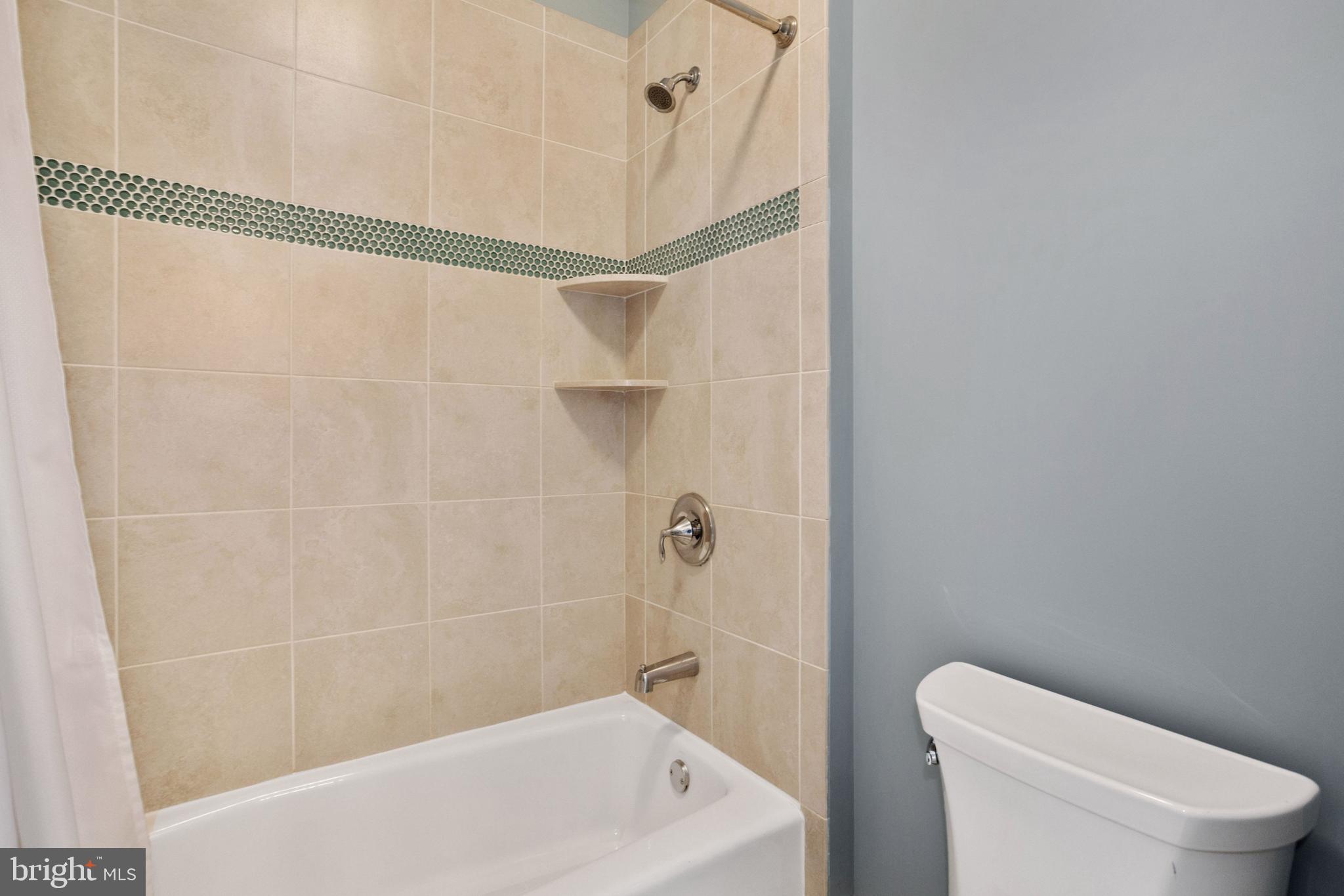 LEEWAY HEIGHTS - Residential