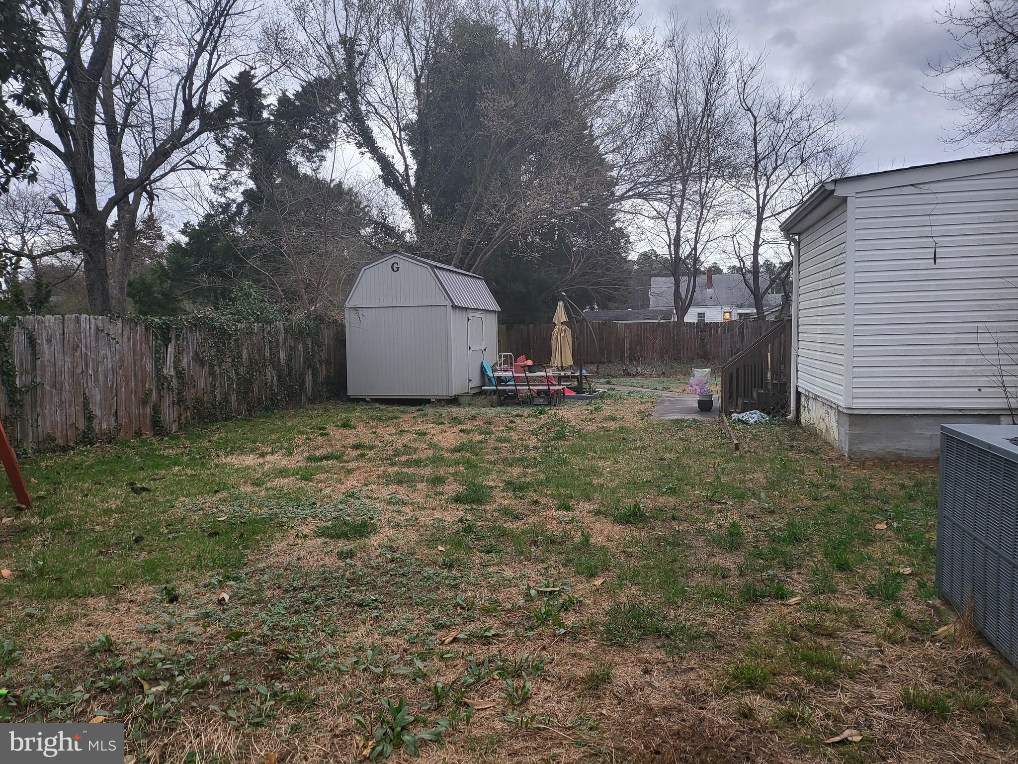 WALNUT HILL - Residential