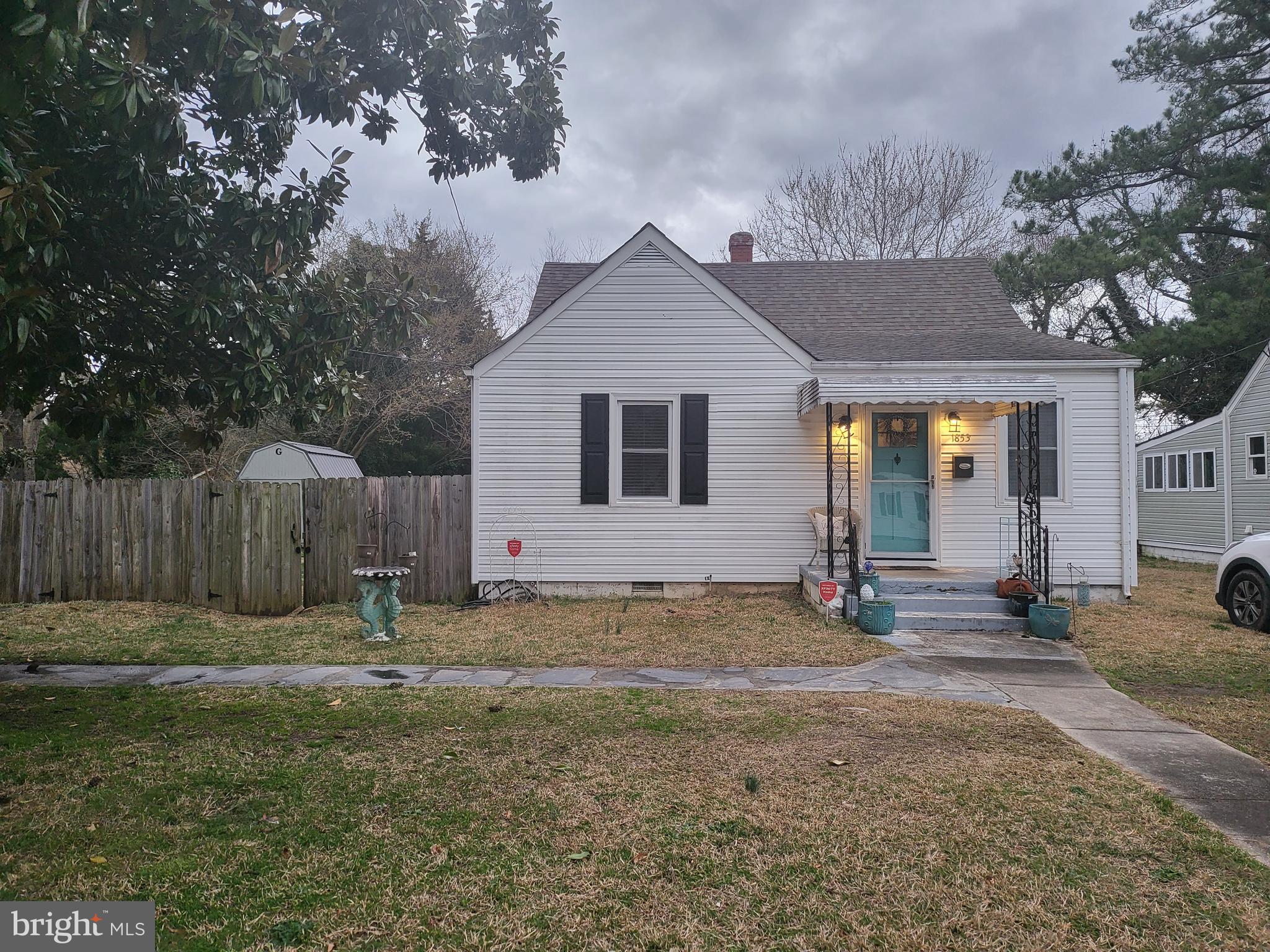 WALNUT HILL - Residential