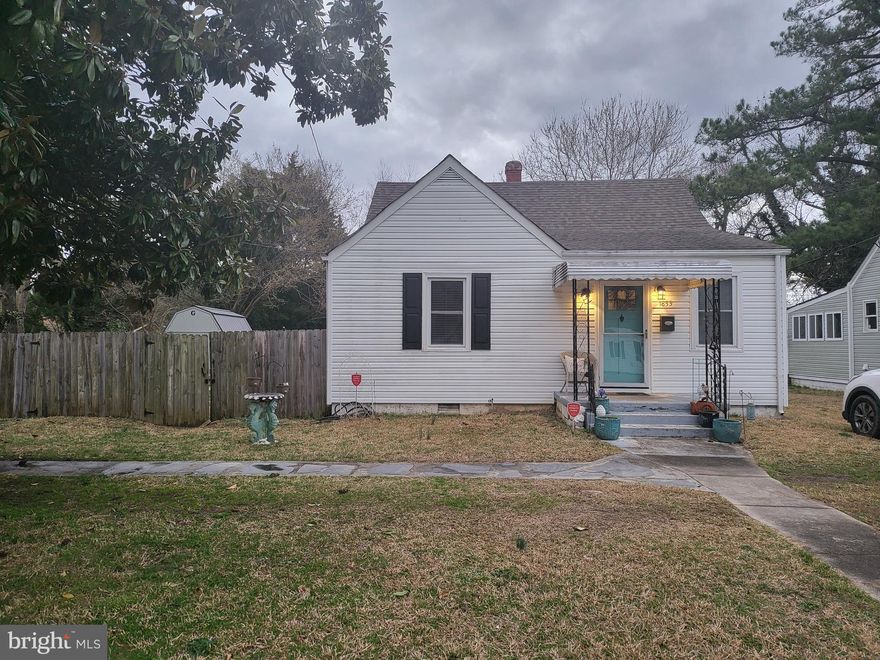 Priced to sell. Very well maintained Cape cod home with 3 bed 2 baths. The home features 2 first floor bedrooms, eat-in kitchen and generous family room. On the second level there is another bedroom, loft area and full bath. The paved driveway offers off street parking in the front and a private rear yard with a nice sized deck which is perfect for entertaining.