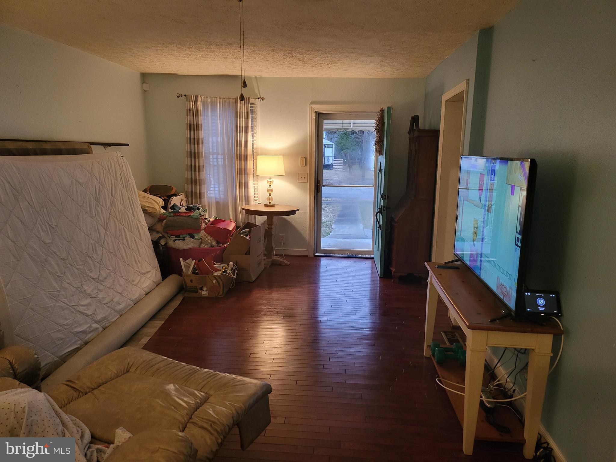 WALNUT HILL - Residential