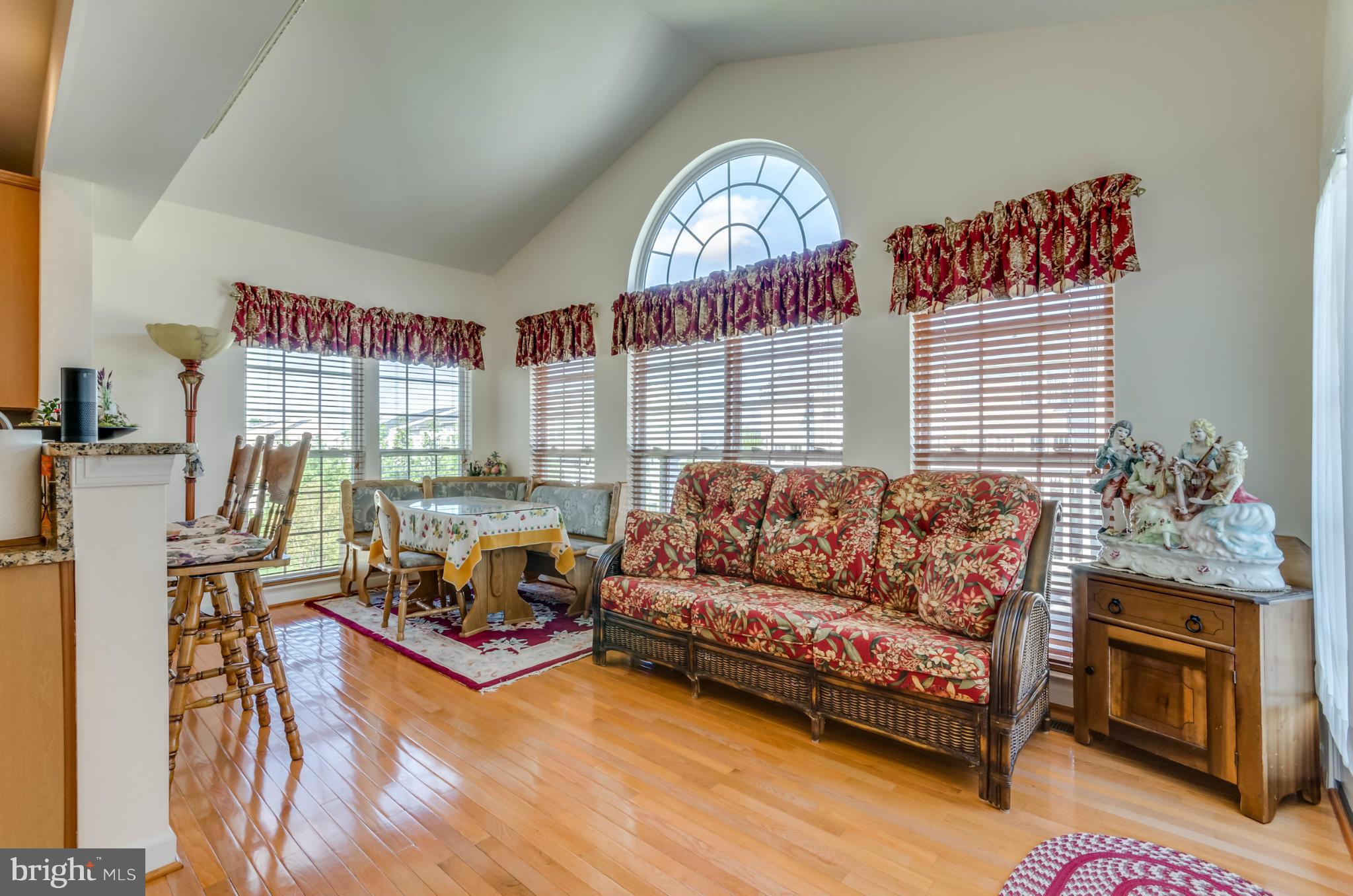 LAKELAND PLACE - Residential