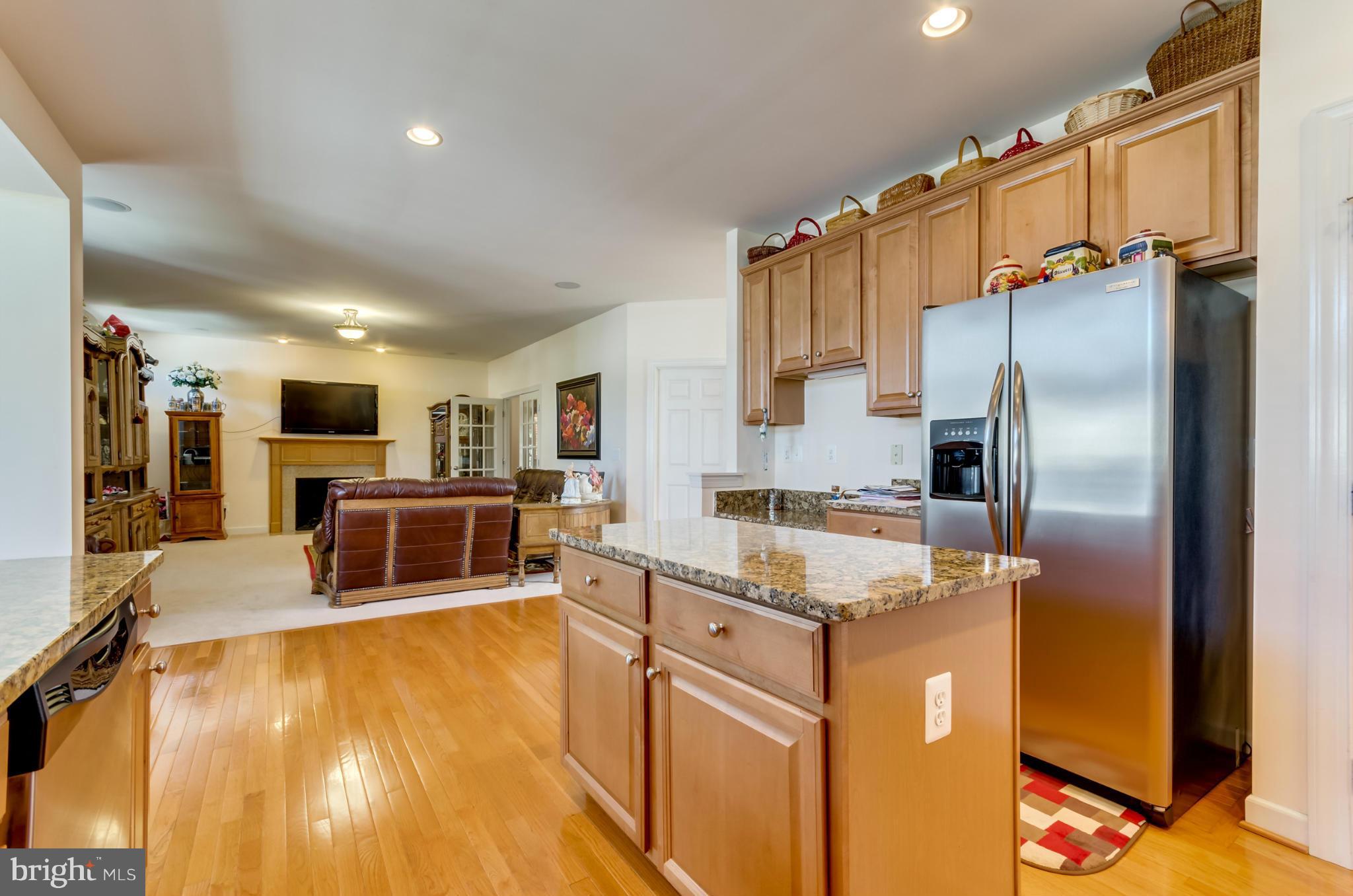 LAKELAND PLACE - Residential