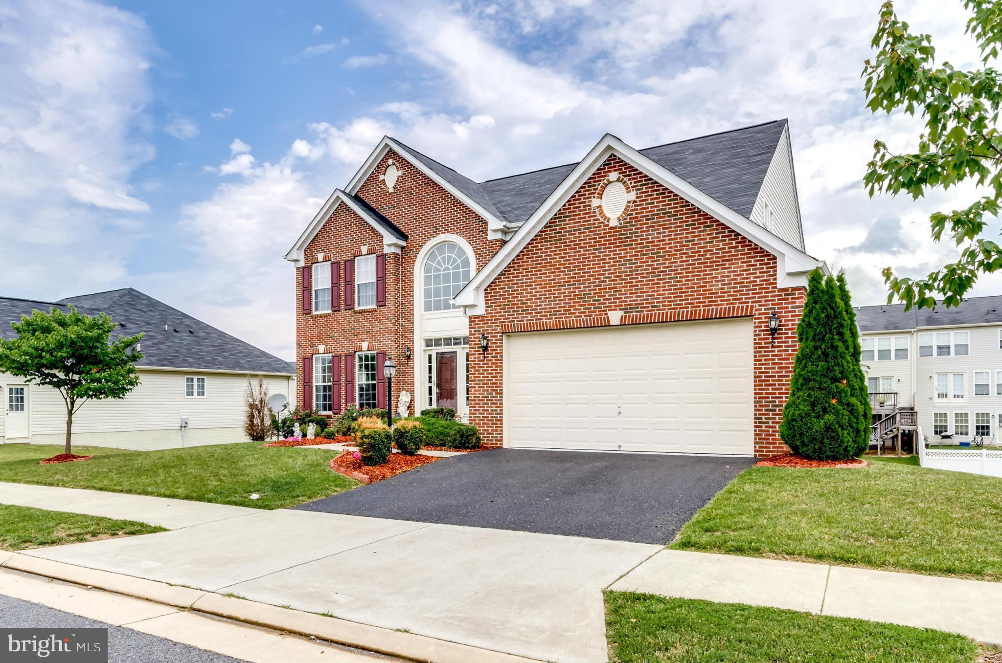 LAKELAND PLACE - Residential