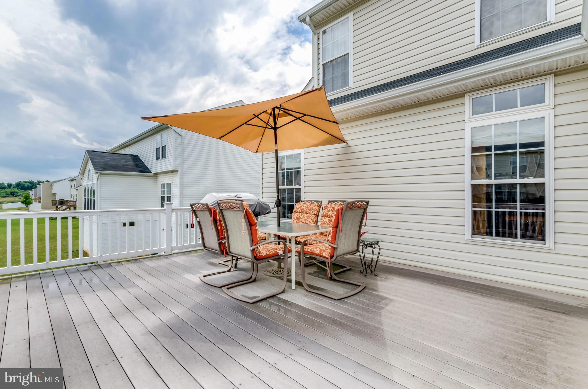 LAKELAND PLACE - Residential