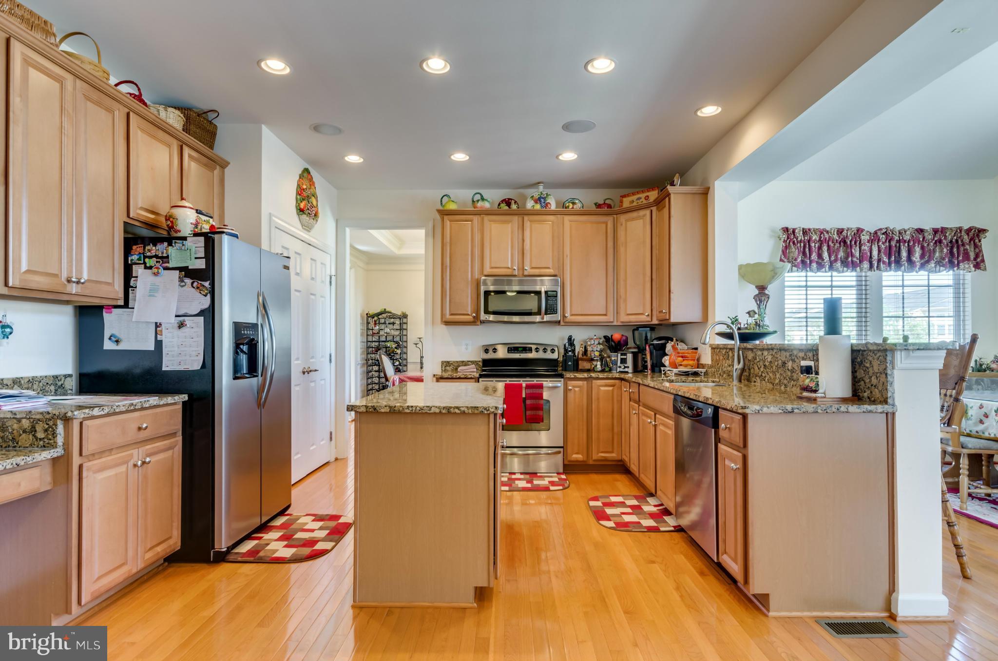 LAKELAND PLACE - Residential