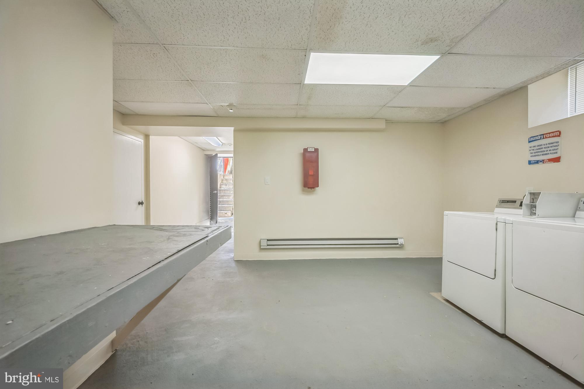 WEST OAK LANE - Residential Income